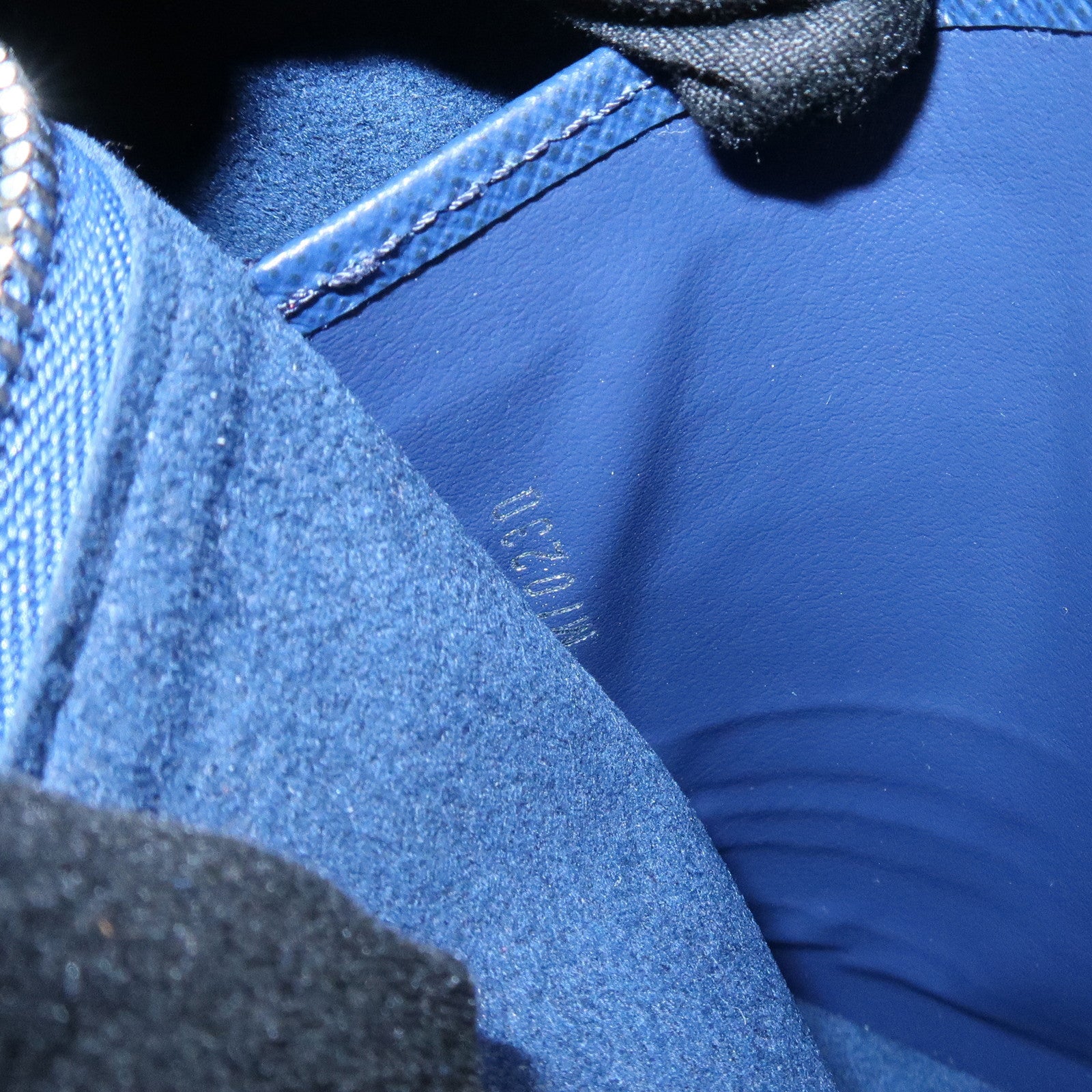 Louis Vuitton LV Escal Pochette Double Zip Shoulder Bag Blue M69124 Used