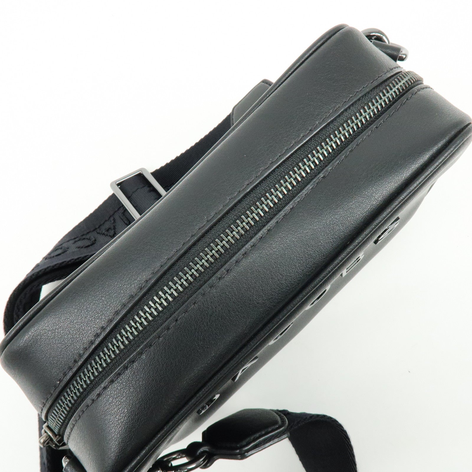 MARC JACOBS Leather Nylon Shoulder Bag Crossbody Bag Black