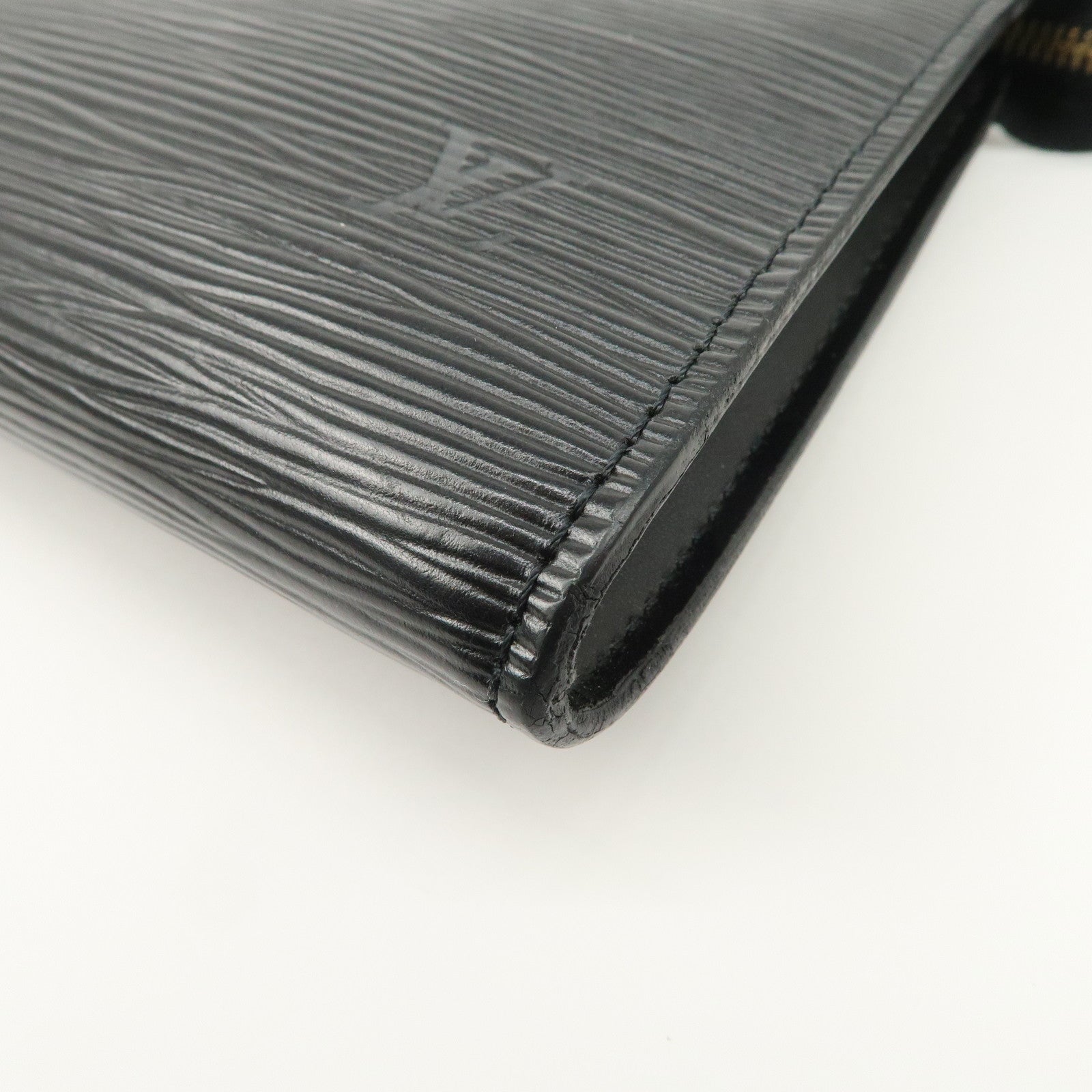 Louis Vuitton Epi Pochette Accessoires Pouch Noir Black M52952 Used
