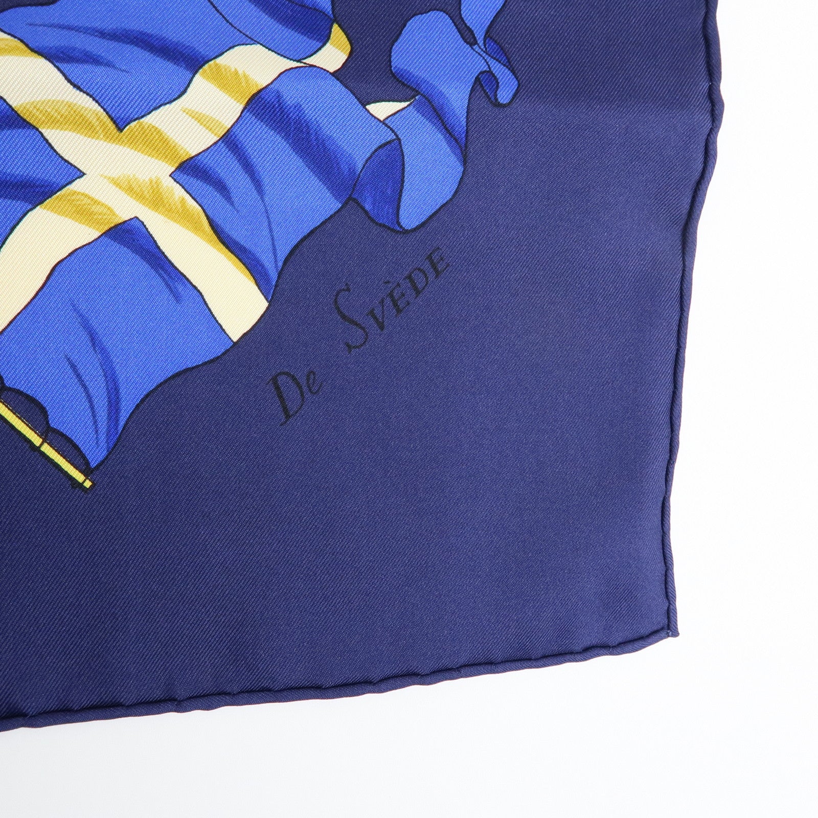 HERMES Carre 90 Silk 100% Scarf PAVOIS Navy Red