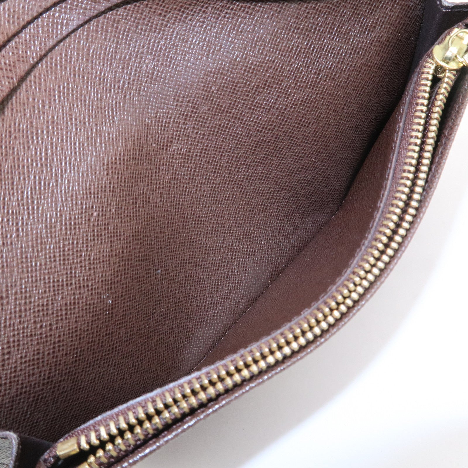 Louis Vuitton Damier Canvas Portefeuille Brazza Wallet N60017