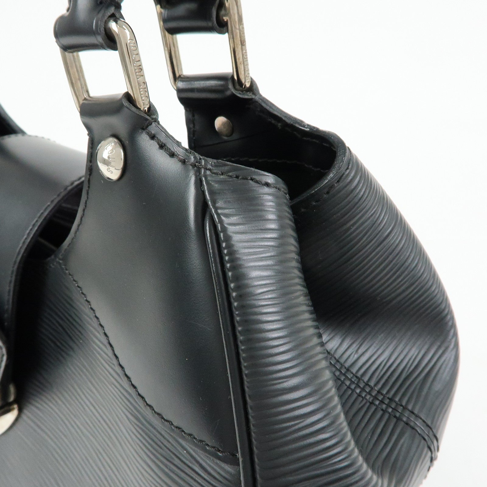 Louis Vuitton Epi Leather Sac Montaigne Hand Bag Noir Black M59302
