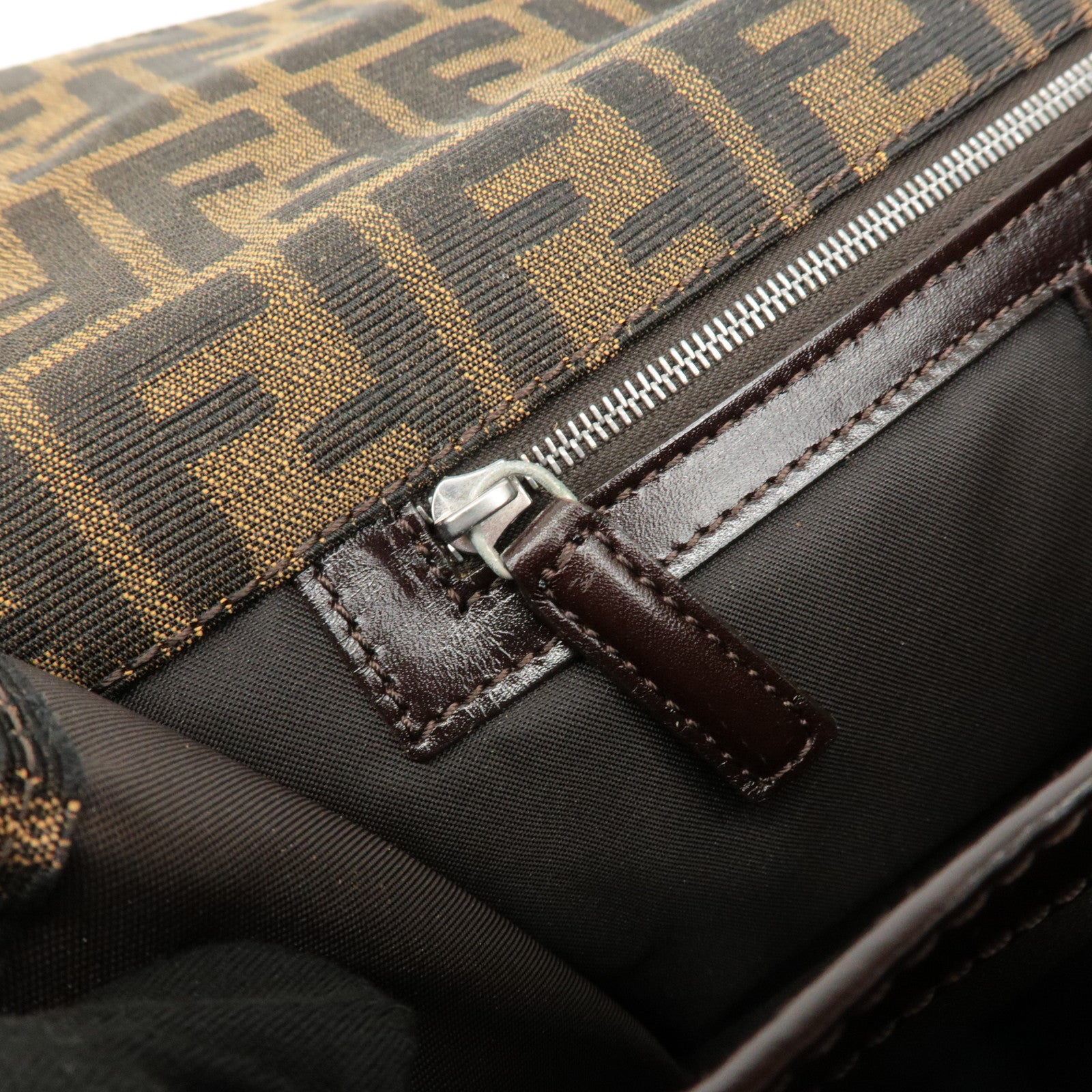 FENDI Zucca Canvas Leather Shoulder Bag Brown Black 0916322 Used