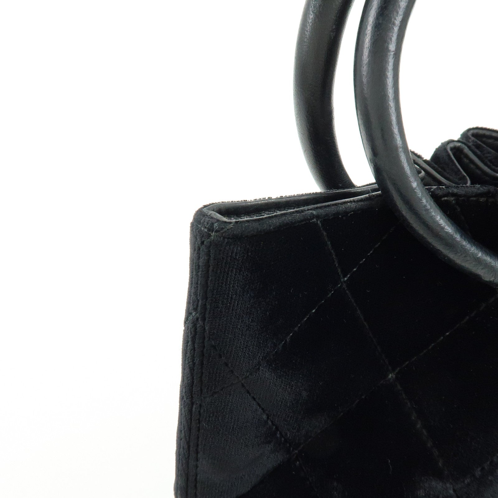 CHANEL Matelasse Circle Handle COCO Mark Velvet Lambskin Hand Bag