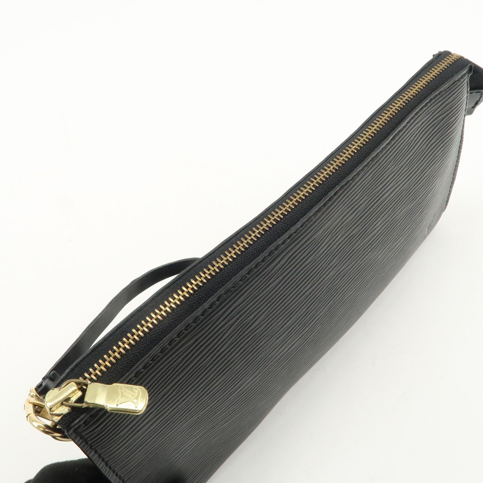 Louis Vuitton Epi Pochette Accessoires Hand Bag Noir M52942
