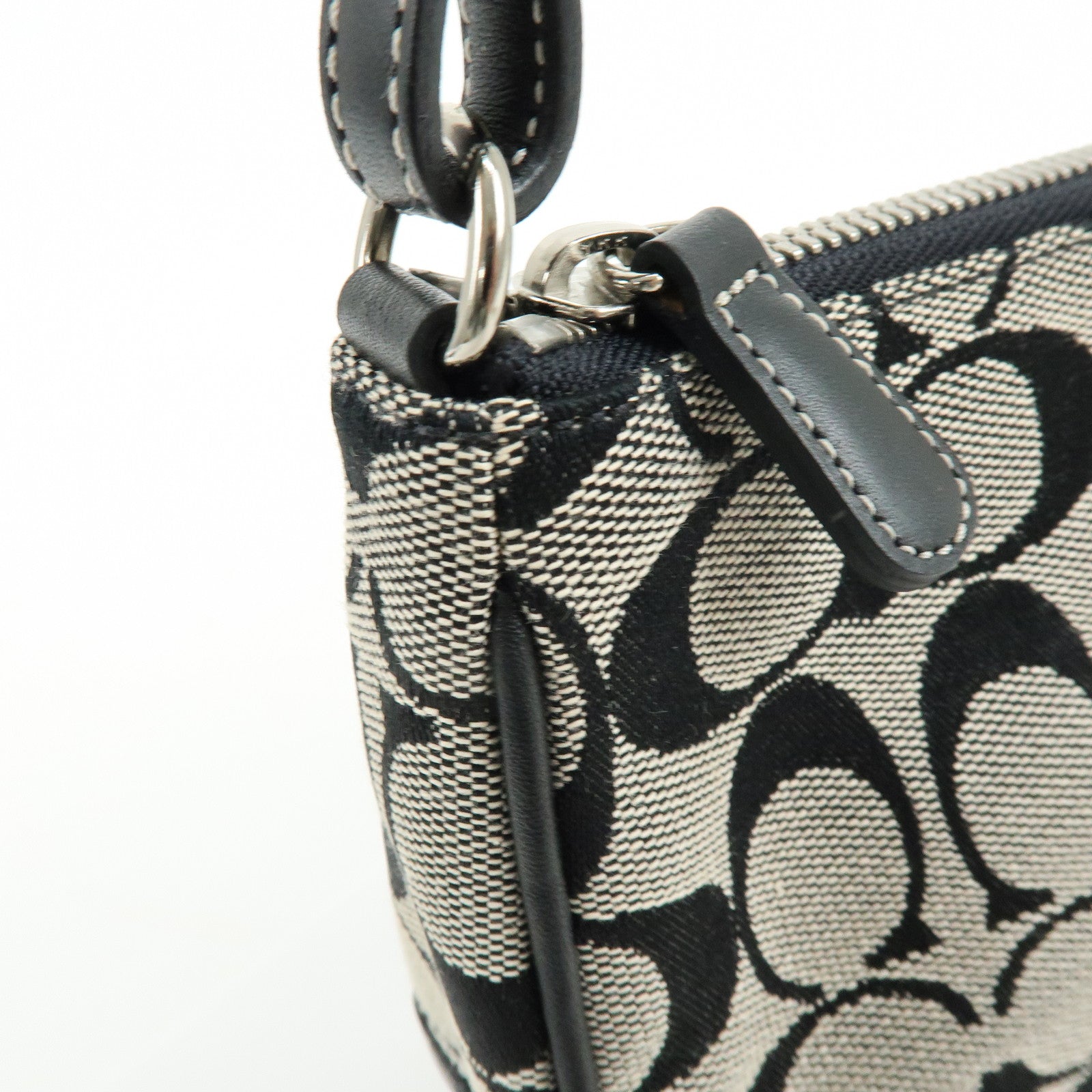 COACH Signature Canvas Leather Hand Bag Pouch Black