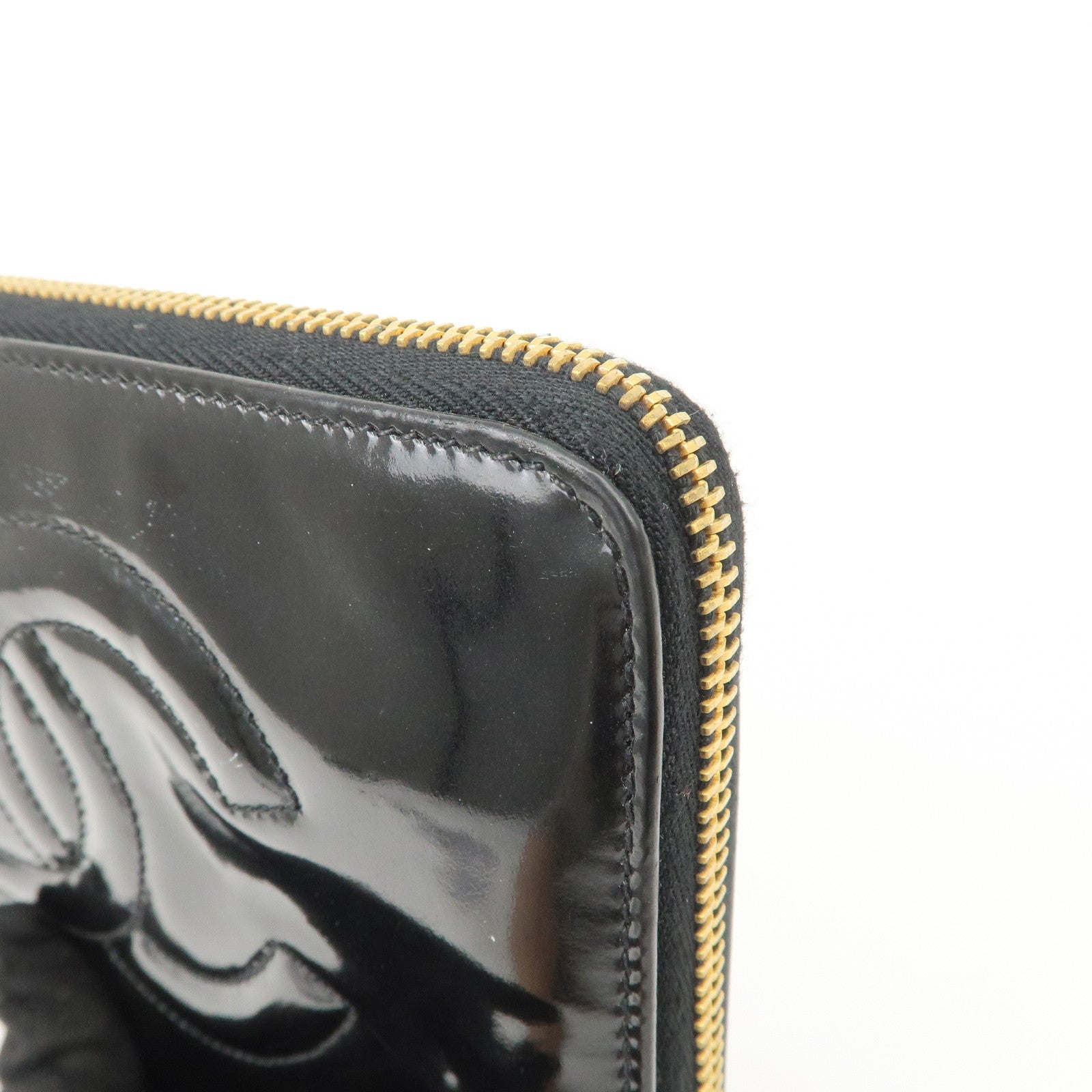 CHANEL Patent Leather Round Zippy Long Wallet Black Used