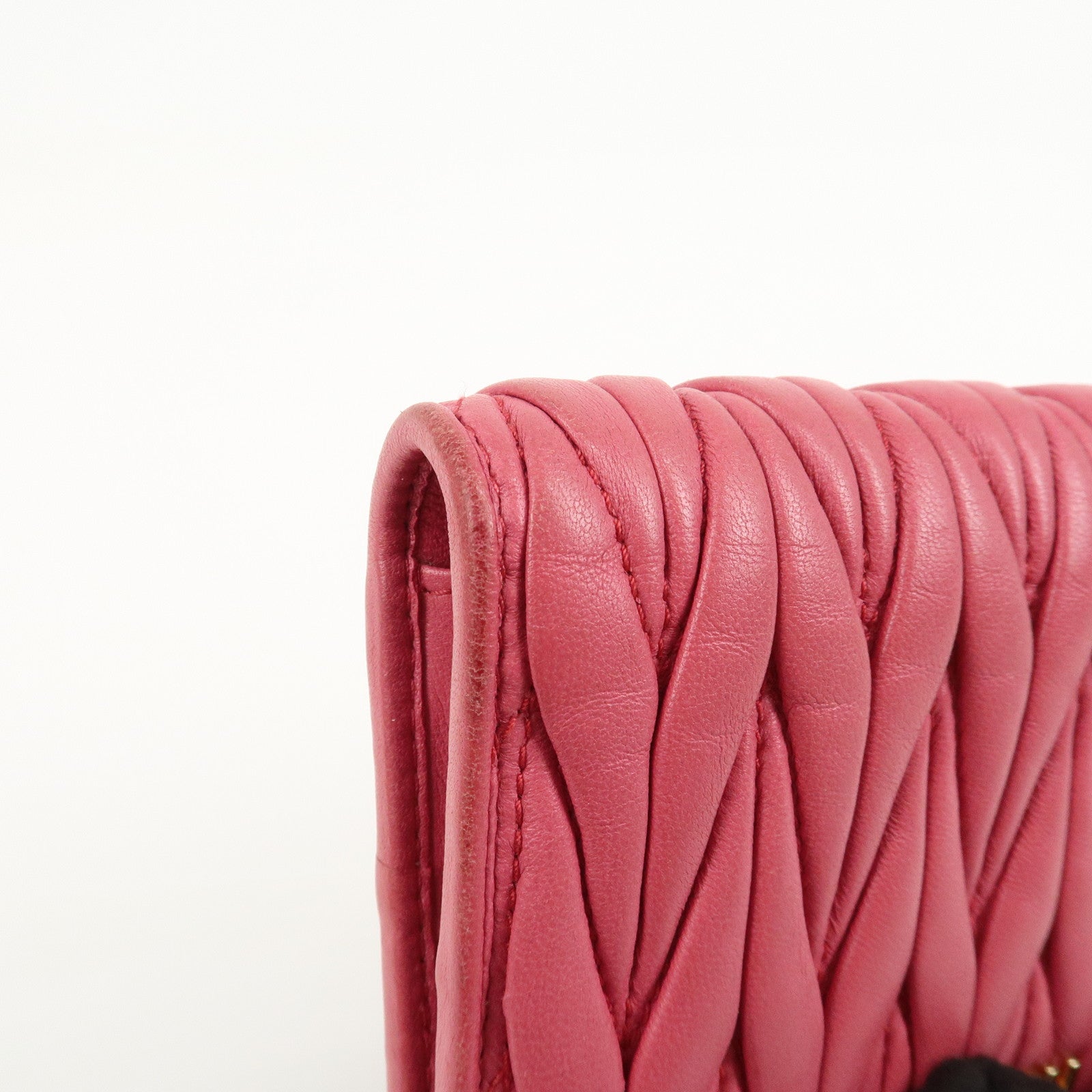 MIU MIU Matelasse Nappa Leather Compact Wallet Pink 5MV204