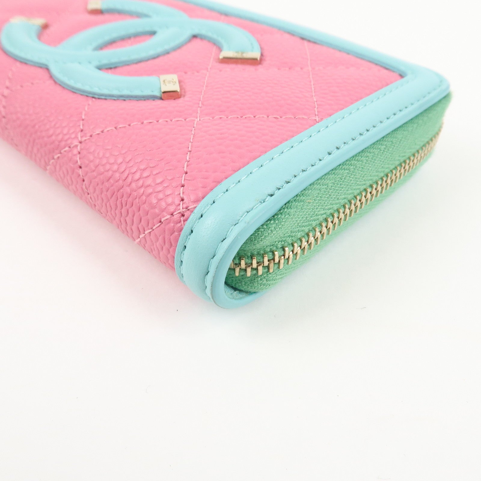 CHANEL COCO Mark CC Filigree Caviarskin Round Zippy Wallet Pink A84446 Used