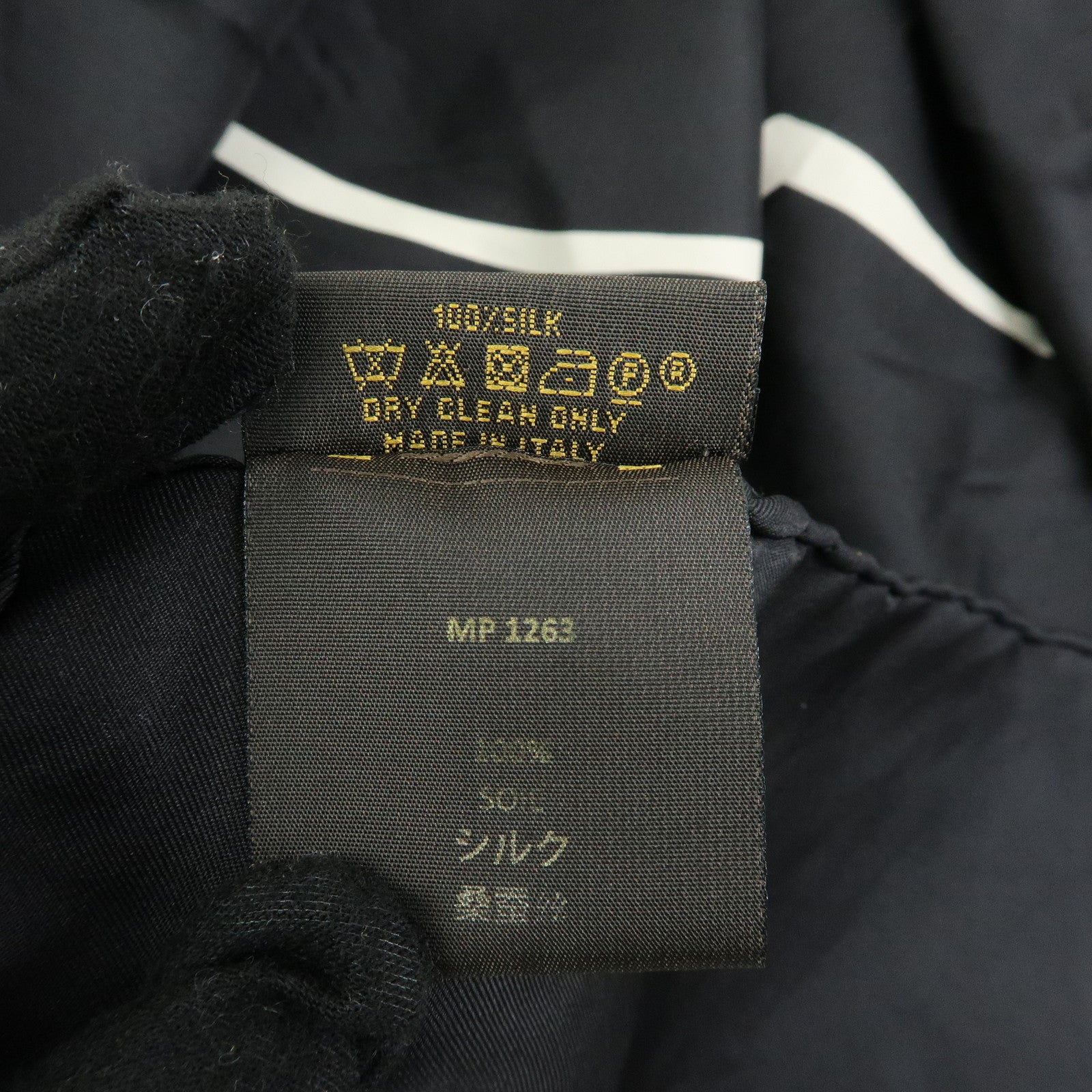 Louis Vuitton Silk 100% Pretzel Motif Scarf Black