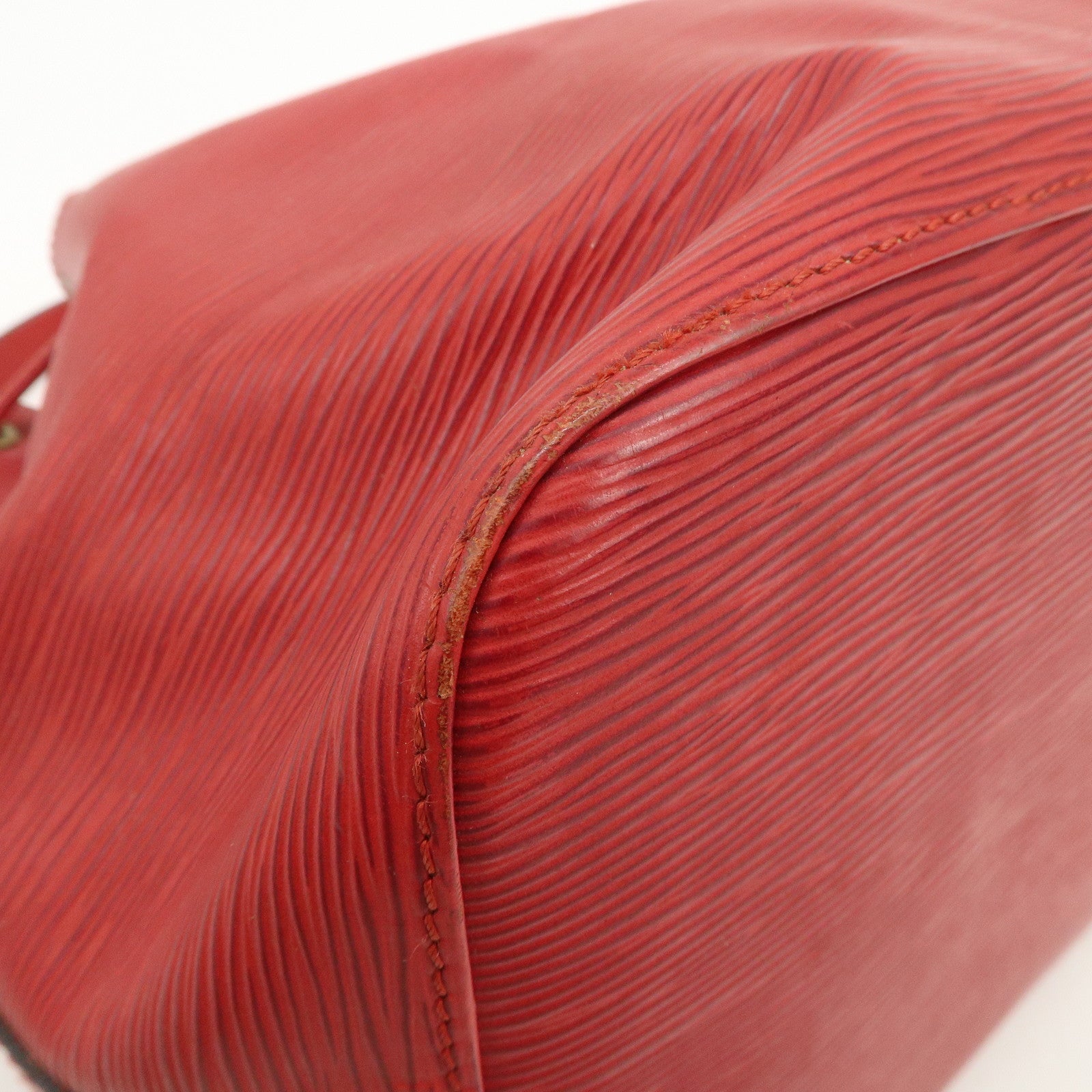 Louis Vuitton Epi Petit Noe Shoulder Bag Castilian Red M44107
