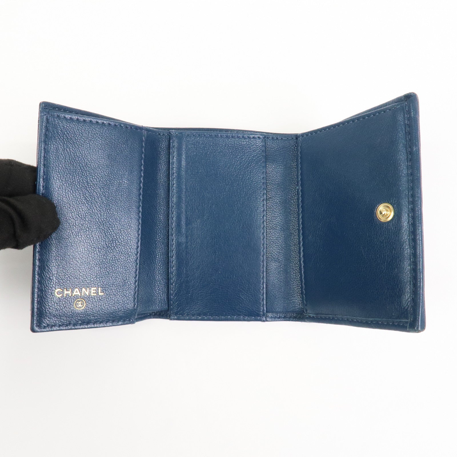 CHANEL COCO Mark Matelasse CHANEL19 Tri-fold Compact Wallet AP0727