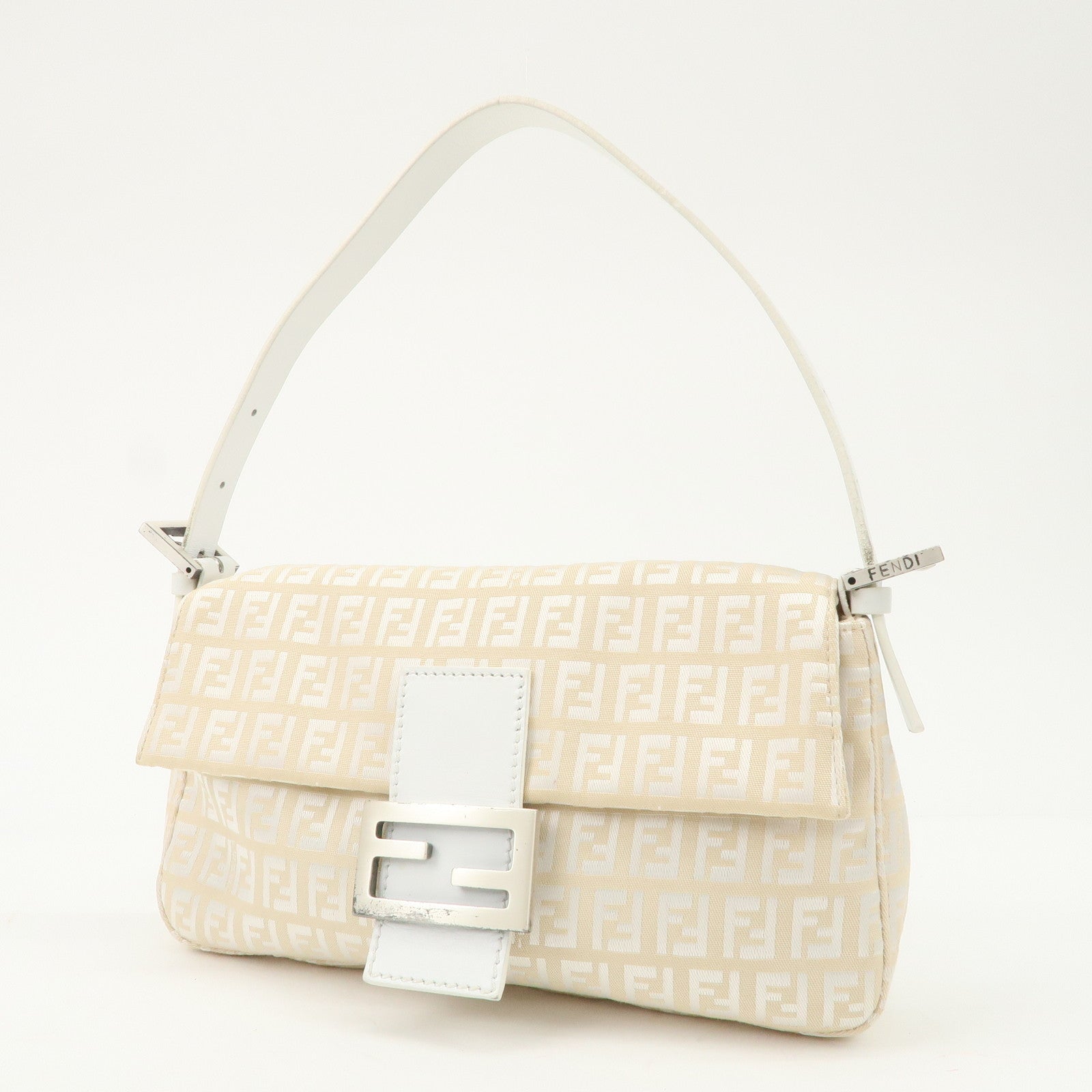 FENDI Mamma Baguette Zucchino Leather Shoulder Bag White 8BR000