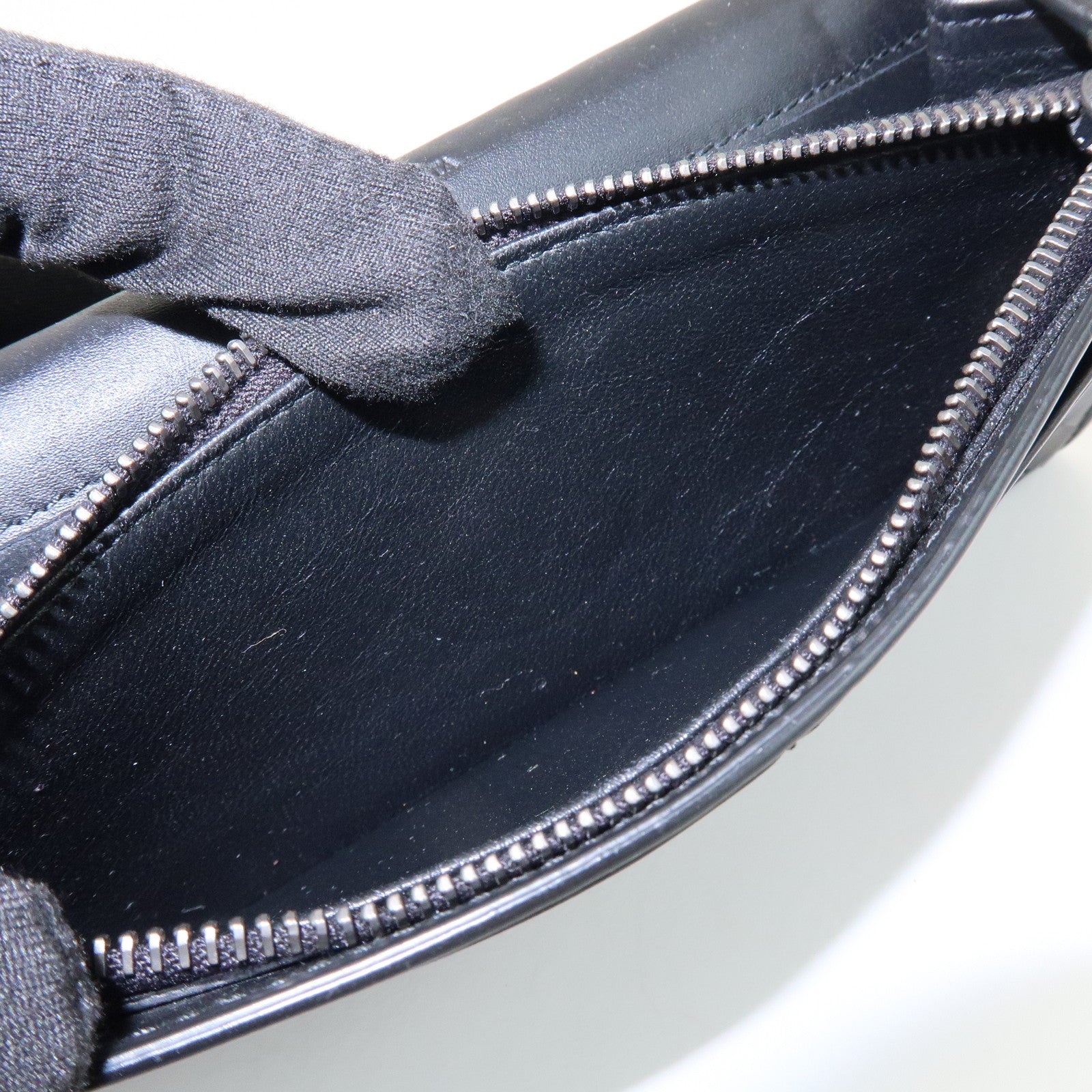 BOTTEGA VENETA Intrecciato Leather Long Wallet Black