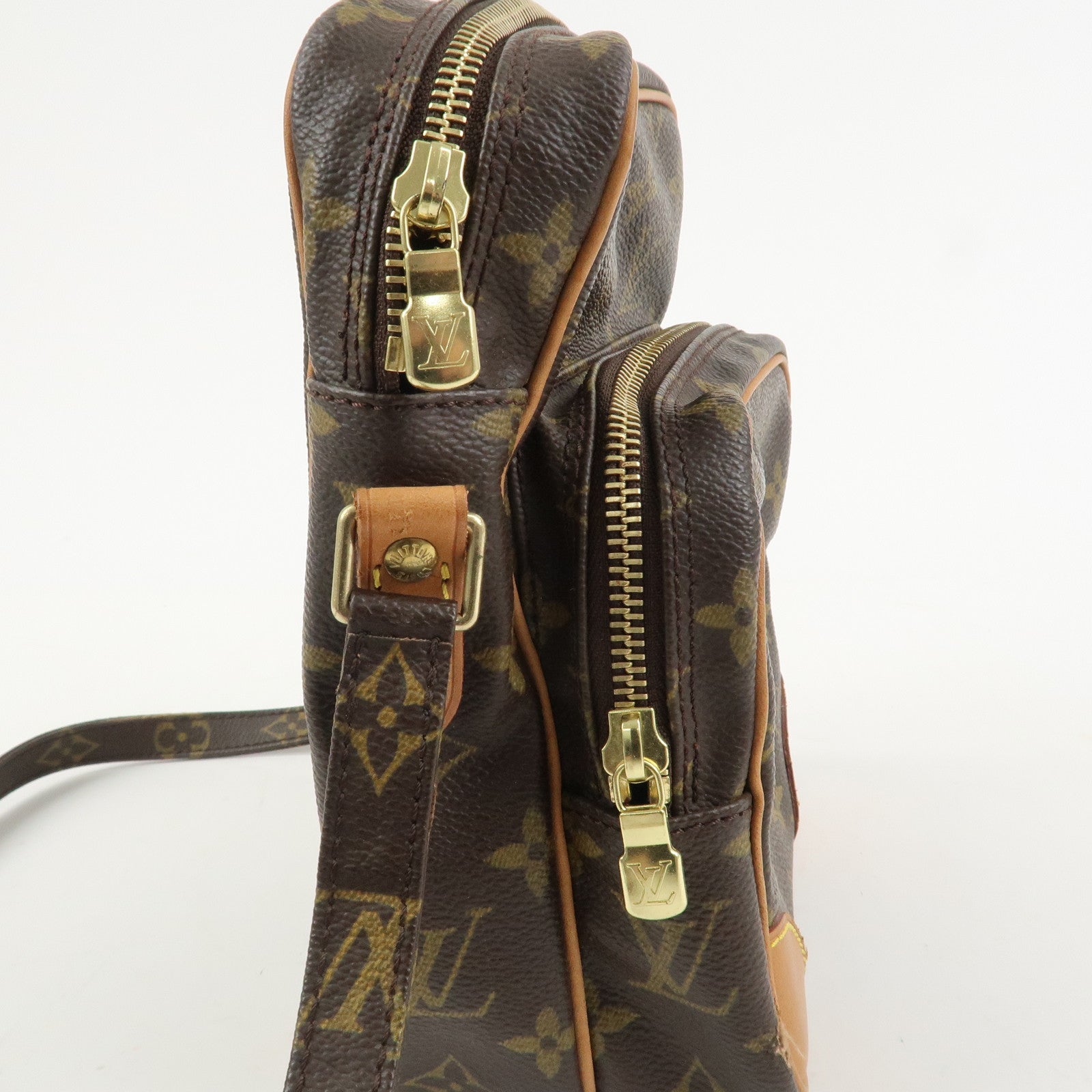 Louis Vuitton Monogram Amazone Shoulder Bag Crossbody Bag M45236