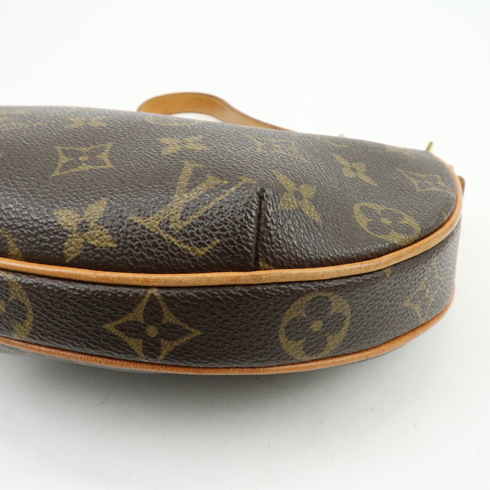 Louis Vuitton Monogram Pochette Croissant Shoulder Hand Bag M51510