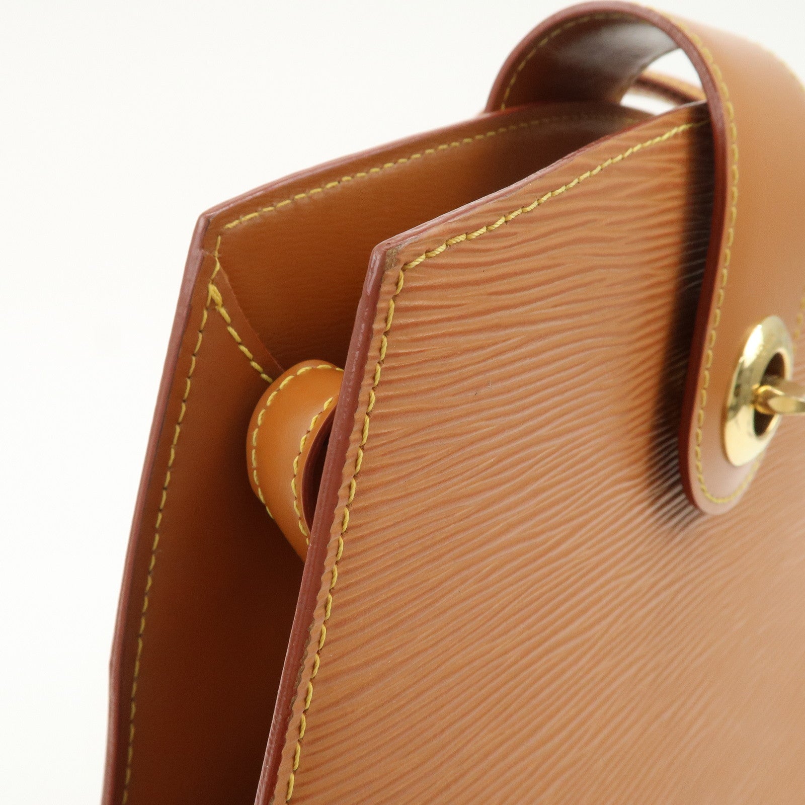 Louis Vuitton Epi Leather Cluny Shoulder Bag Kenya Brown M52253