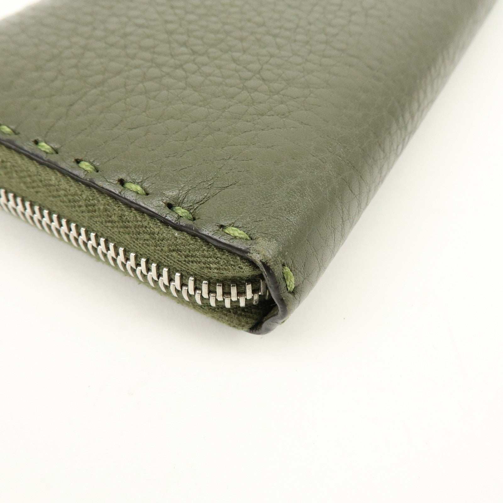 FENDI Selleria Leather Zippy Long Wallet Khaki 8M0299