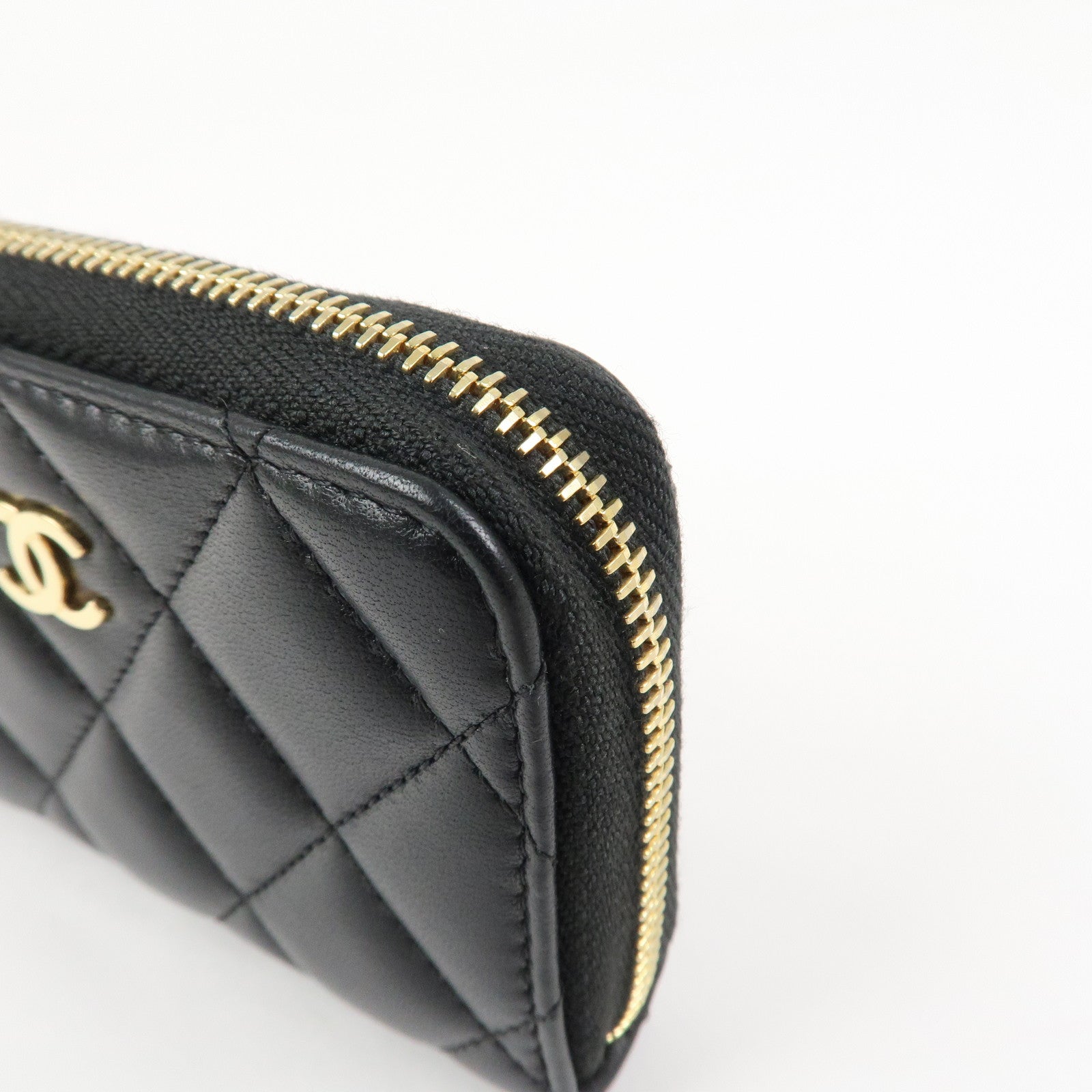 CHANEL Matelasse Lamb skin Classic Zippy Coin Case Black AP0216