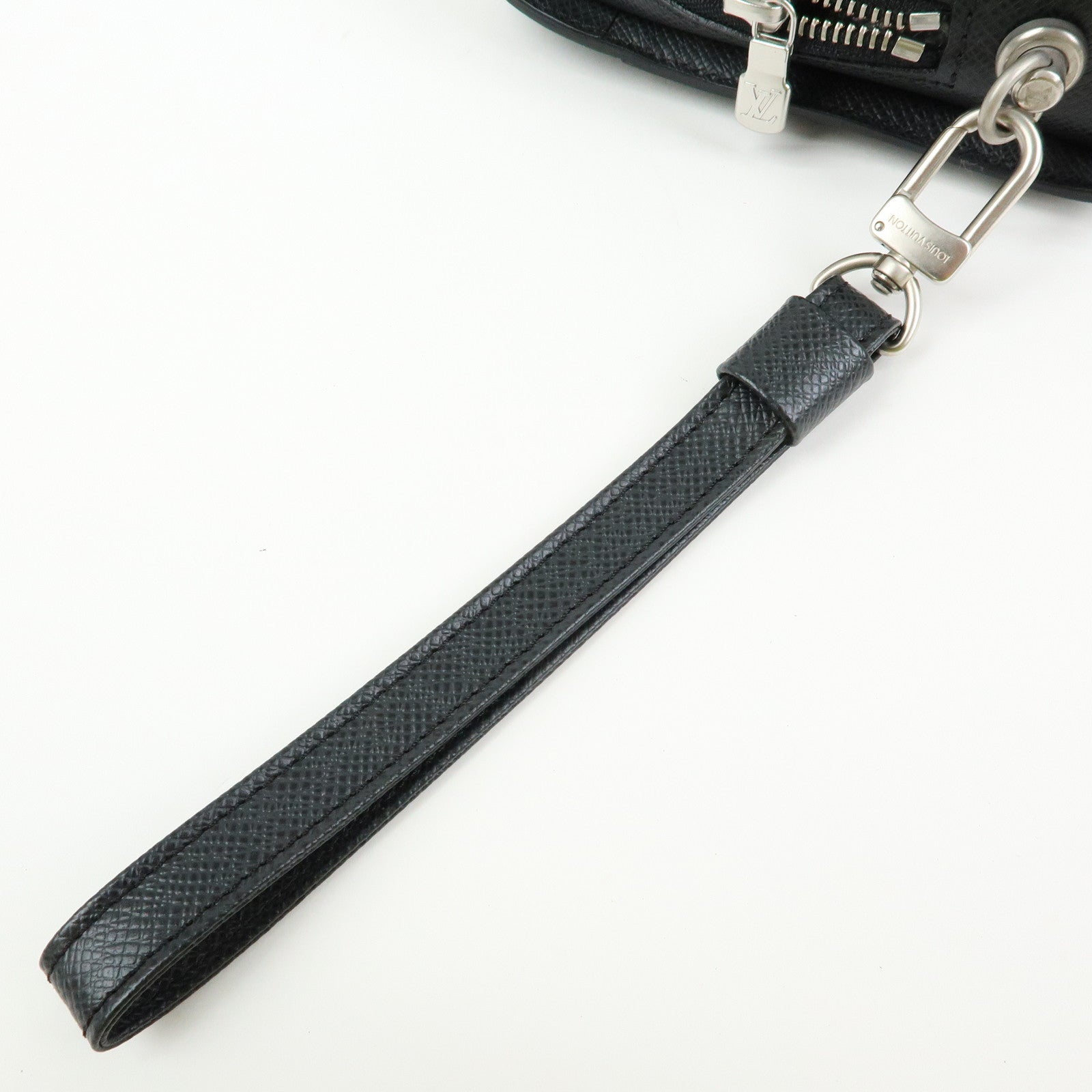 Louis Vuitton Taiga Baikal Leather Clutch Bag Pouch Ardoise M30182