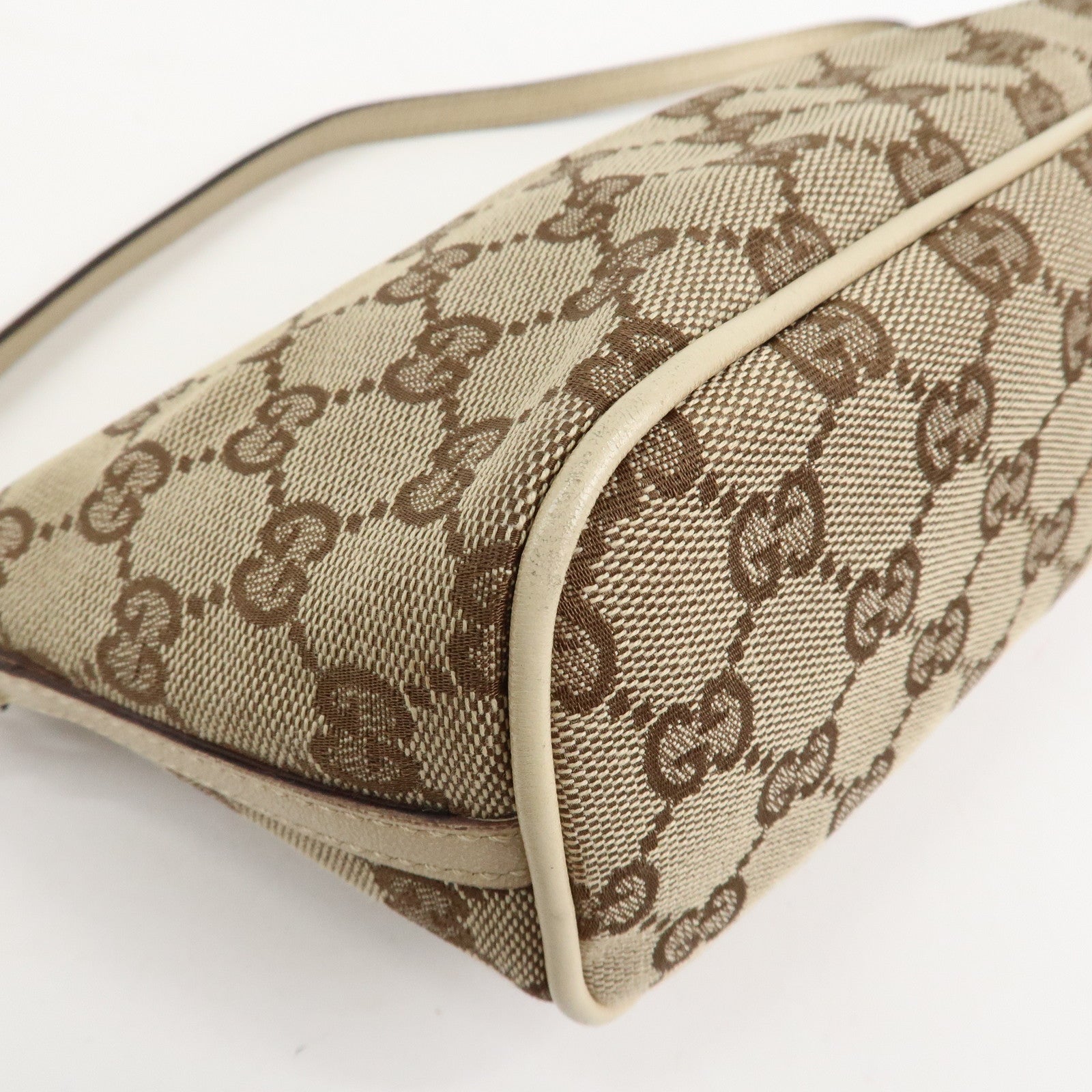 GUCCI Boat Bag GG Canvas Leather Hand Bag Pouch Beige Brown 07198