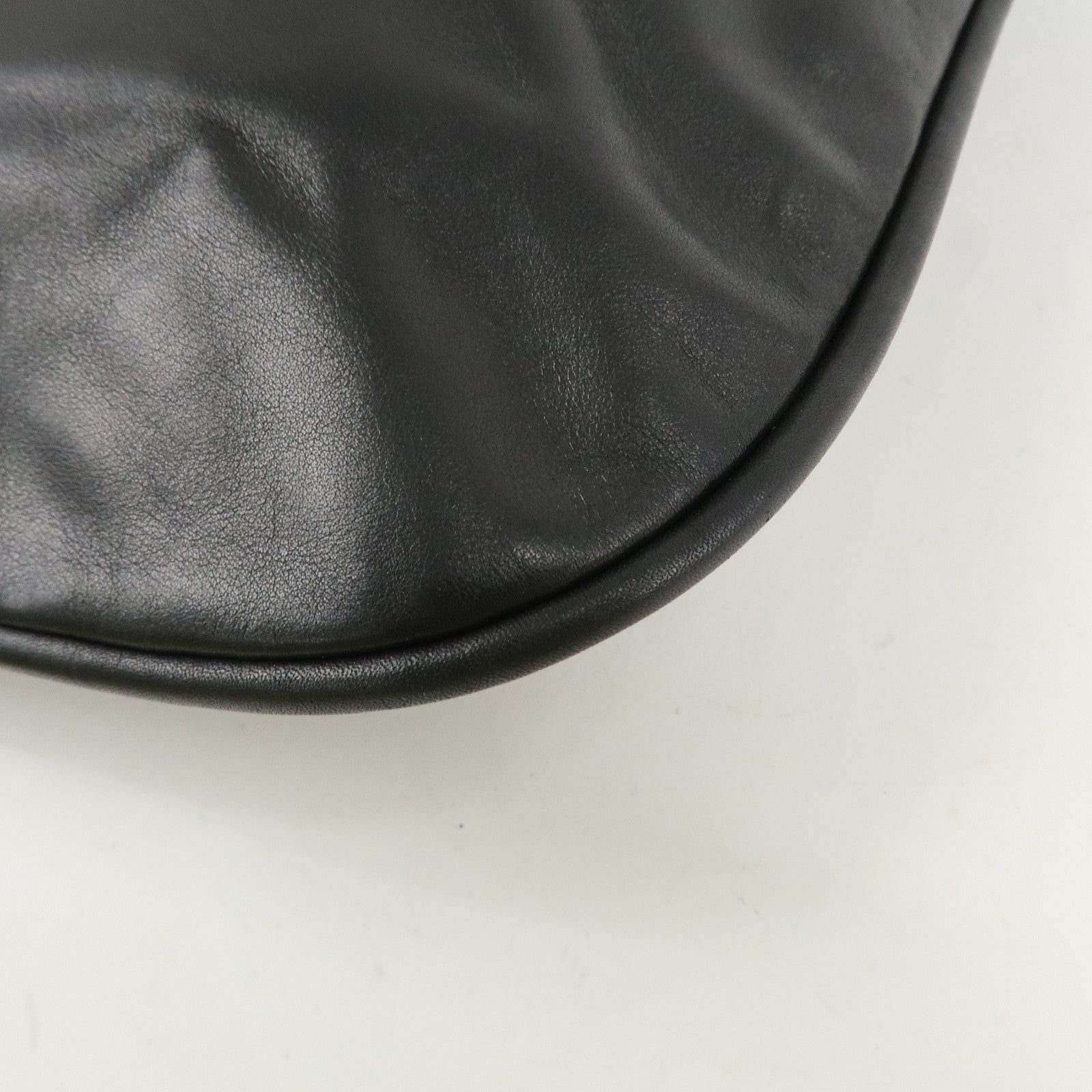 GUCCI Drawstring Leather Shoulder Bag Hand Bag Black 001.4033 Used