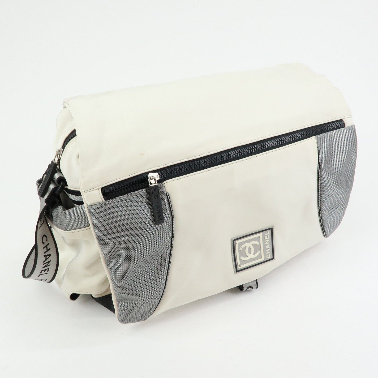 CHANEL CHANEL Sports Nylon Shoulder Bag Messenger Bag White Gray