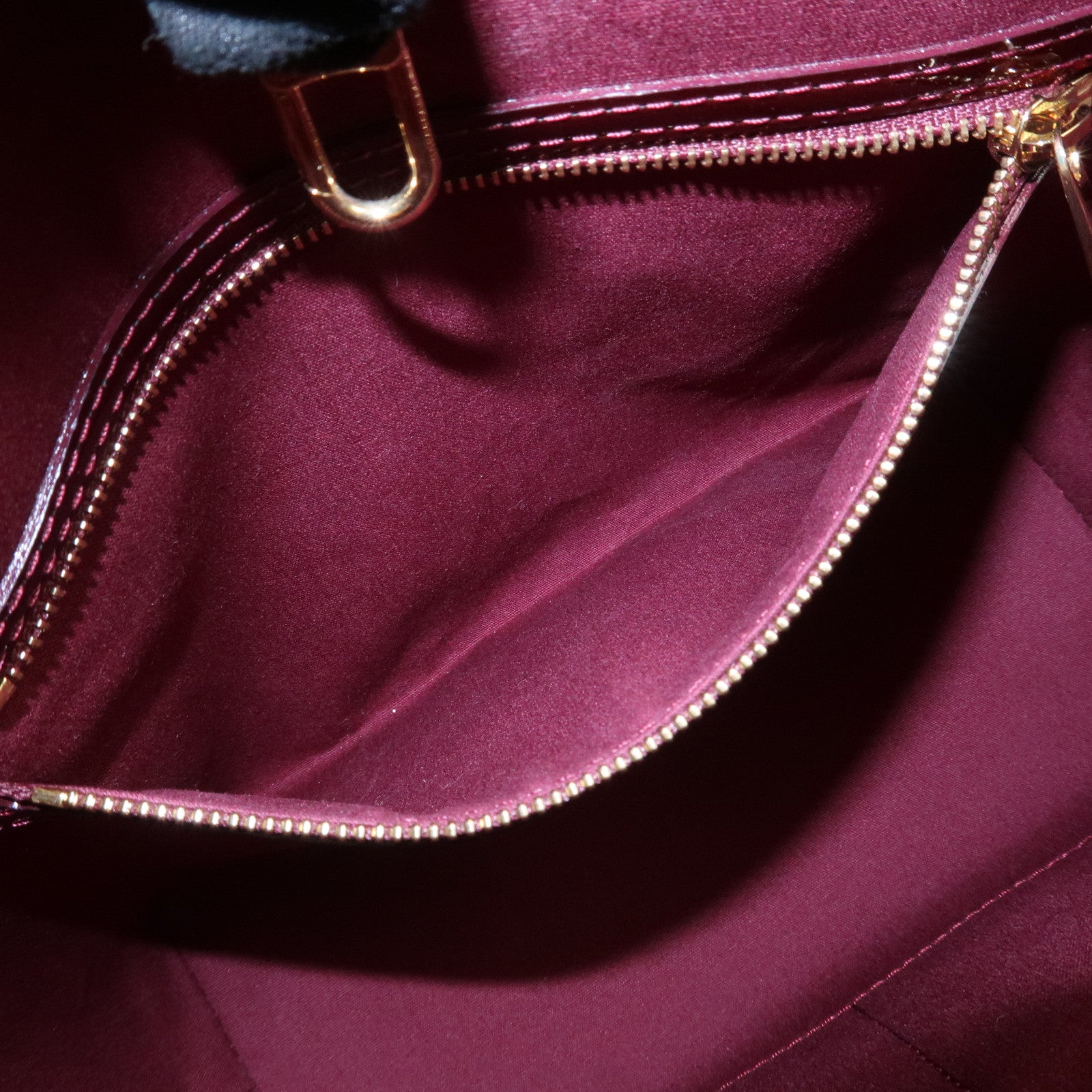 Louis Vuitton Monogram Vernis Avalon MM Tote Bag Amarante M91567