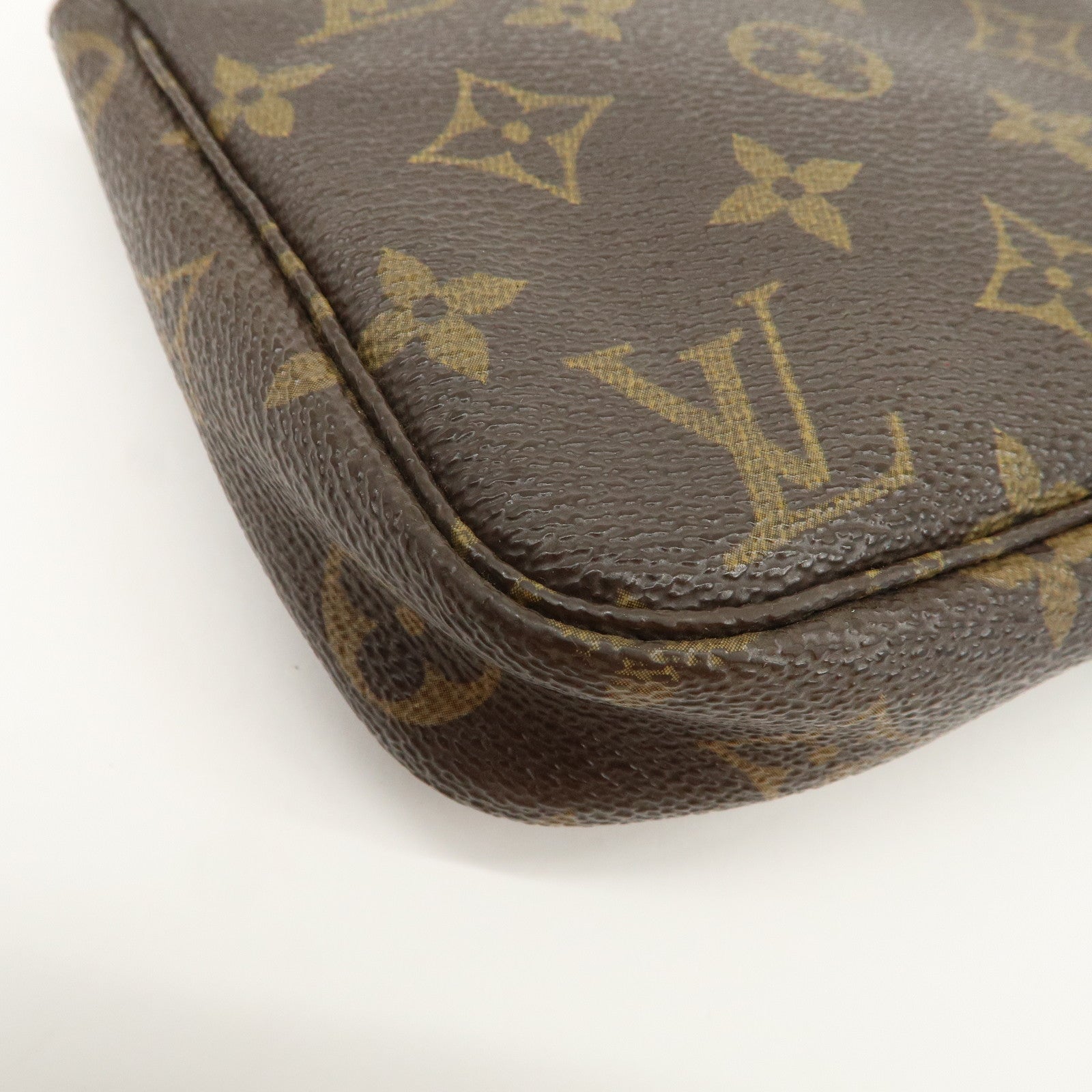Louis Vuitton Monogram Pochette Accessoires Hand Bag Brown M51980