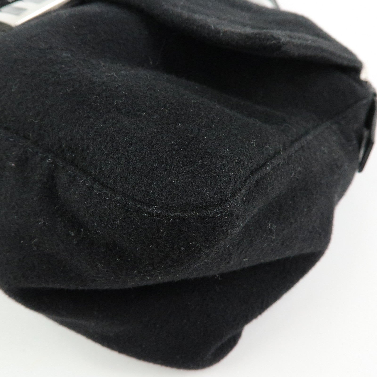 FENDI Mamma Baguette Wool Leather Shoulder Bag Hand Bag Black 26325