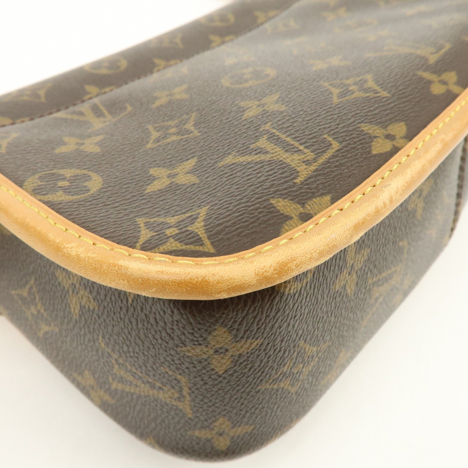 Louis Vuitton Monogram Sologne Canvas Shoulder Bag Brown M42250