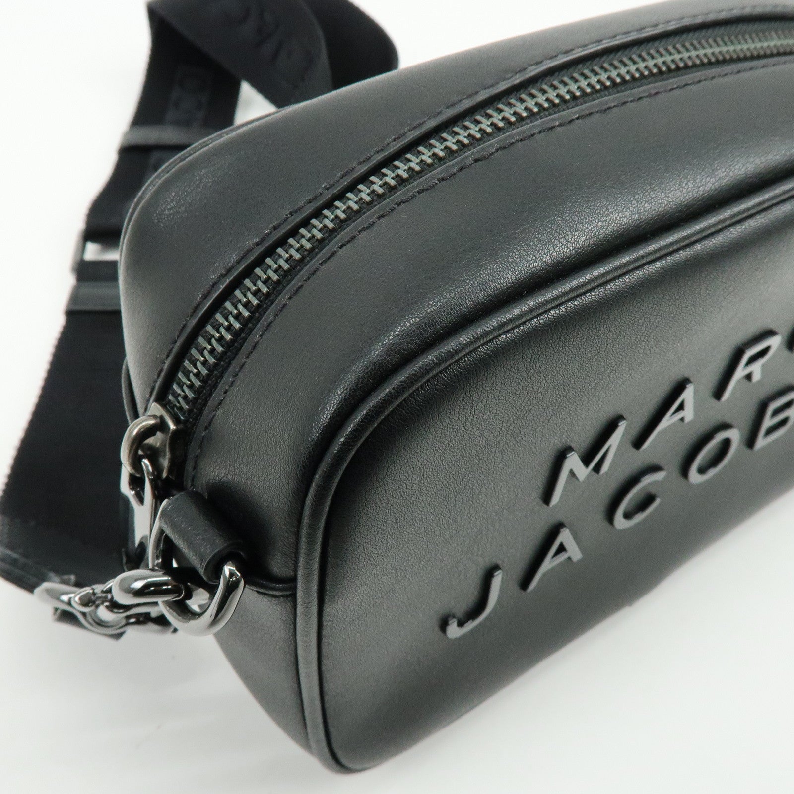 MARC JACOBS Leather Nylon Shoulder Bag Crossbody Bag Black