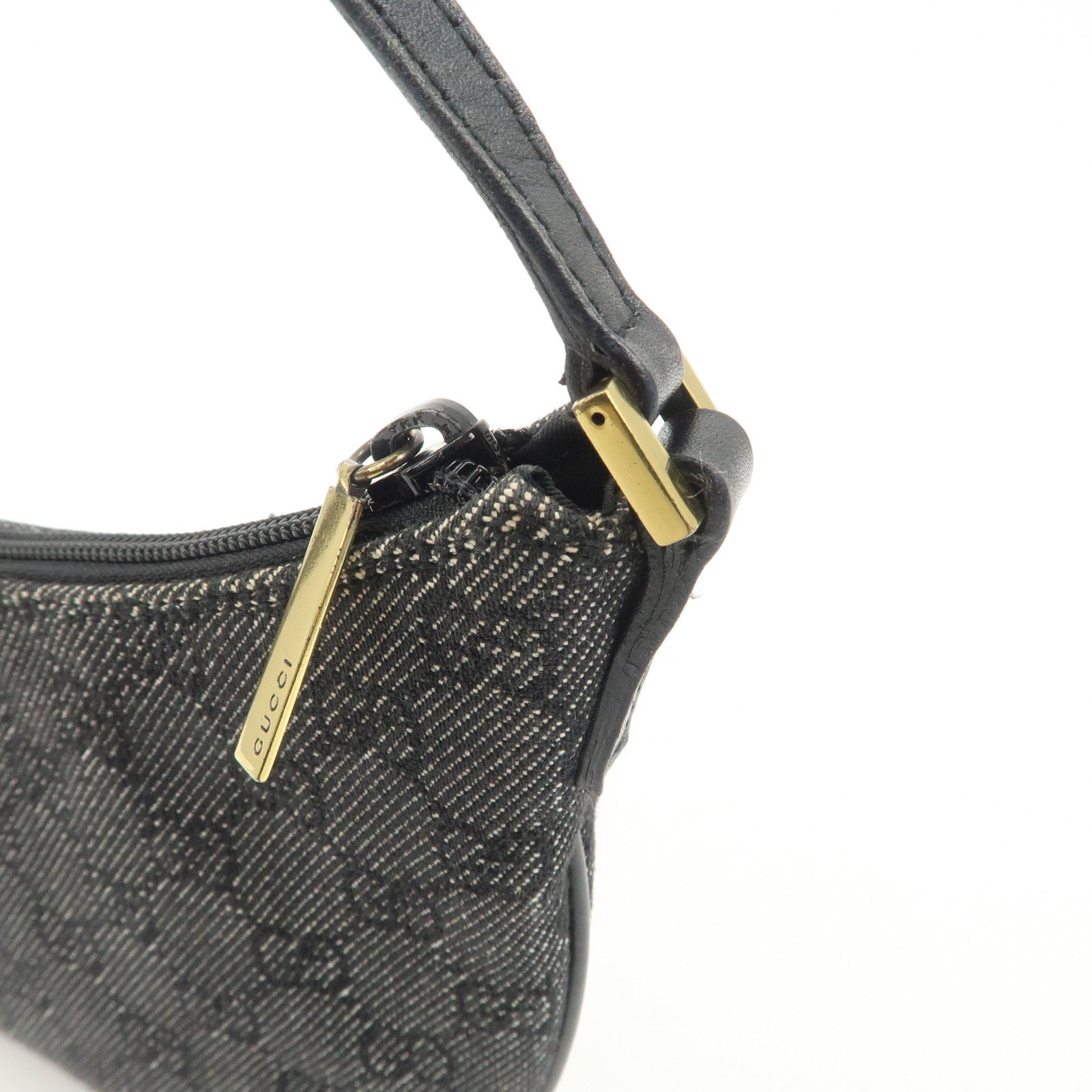 GUCCI GG Canvas Hand Bag Shoulder Bag Black Gold HDW 32160 Used