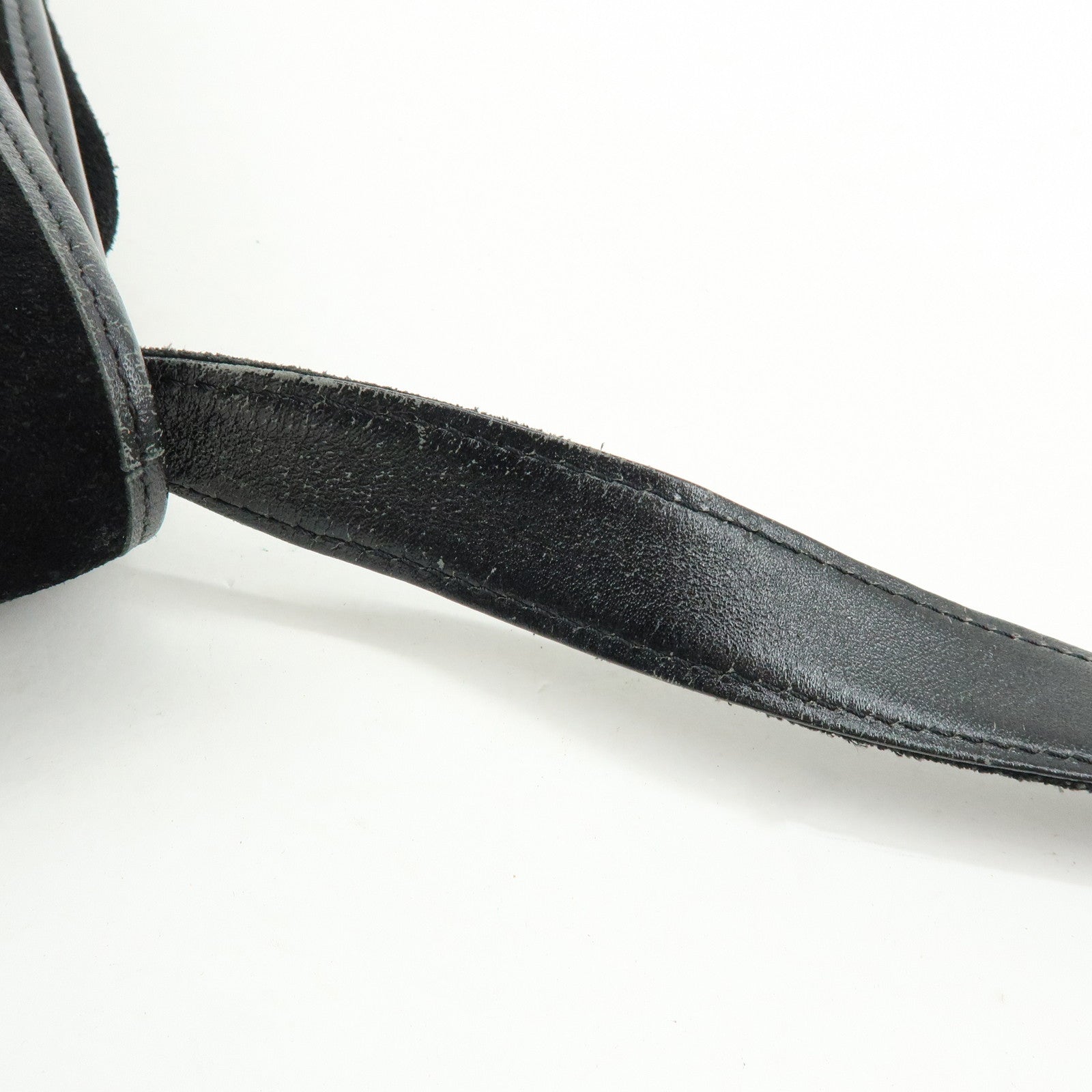 SAINT LAURENT PARIS Cassandra Suede Shoulder Crossbody Bag Black