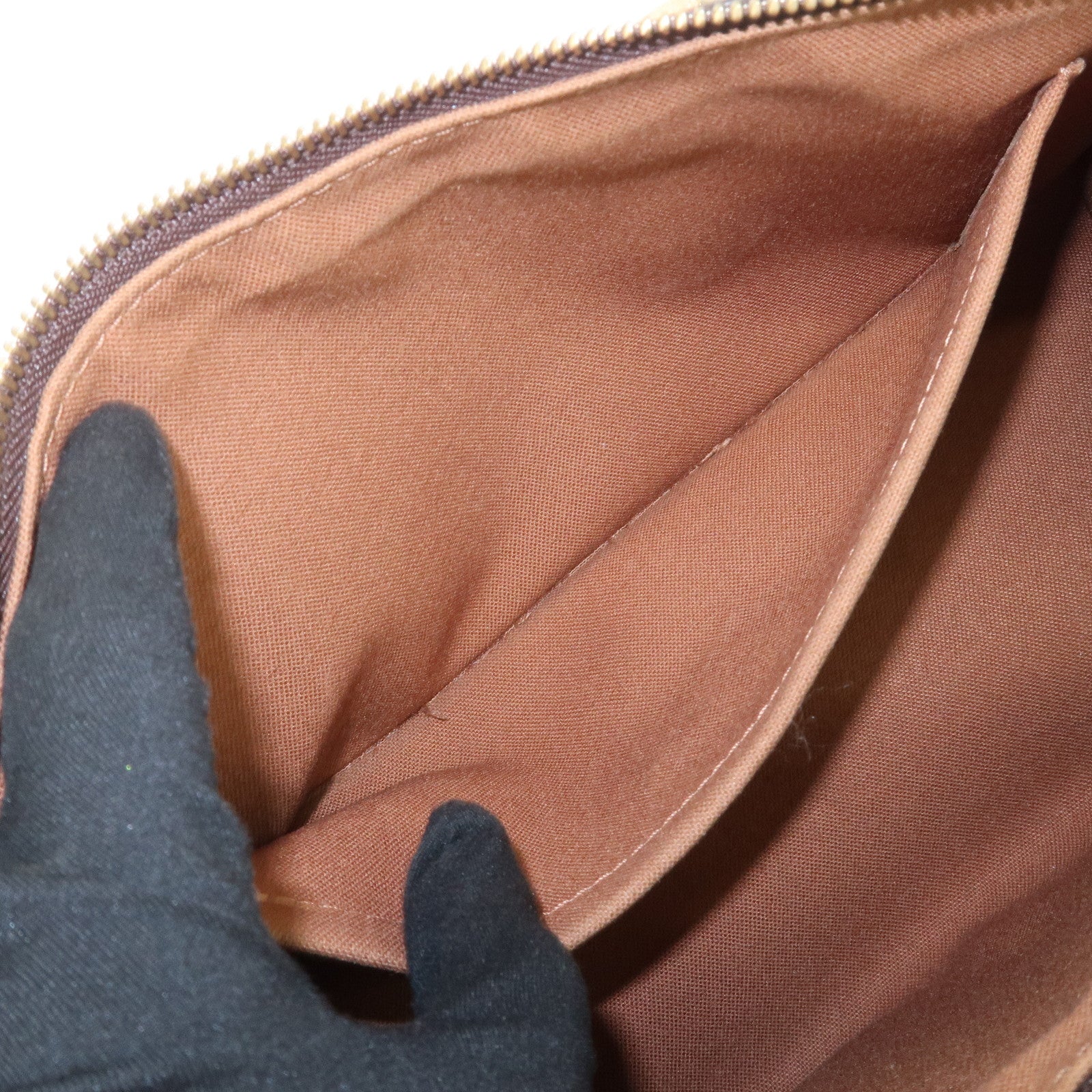 Louis Vuitton Monogram Popincourt Hand Bag Brown M40009