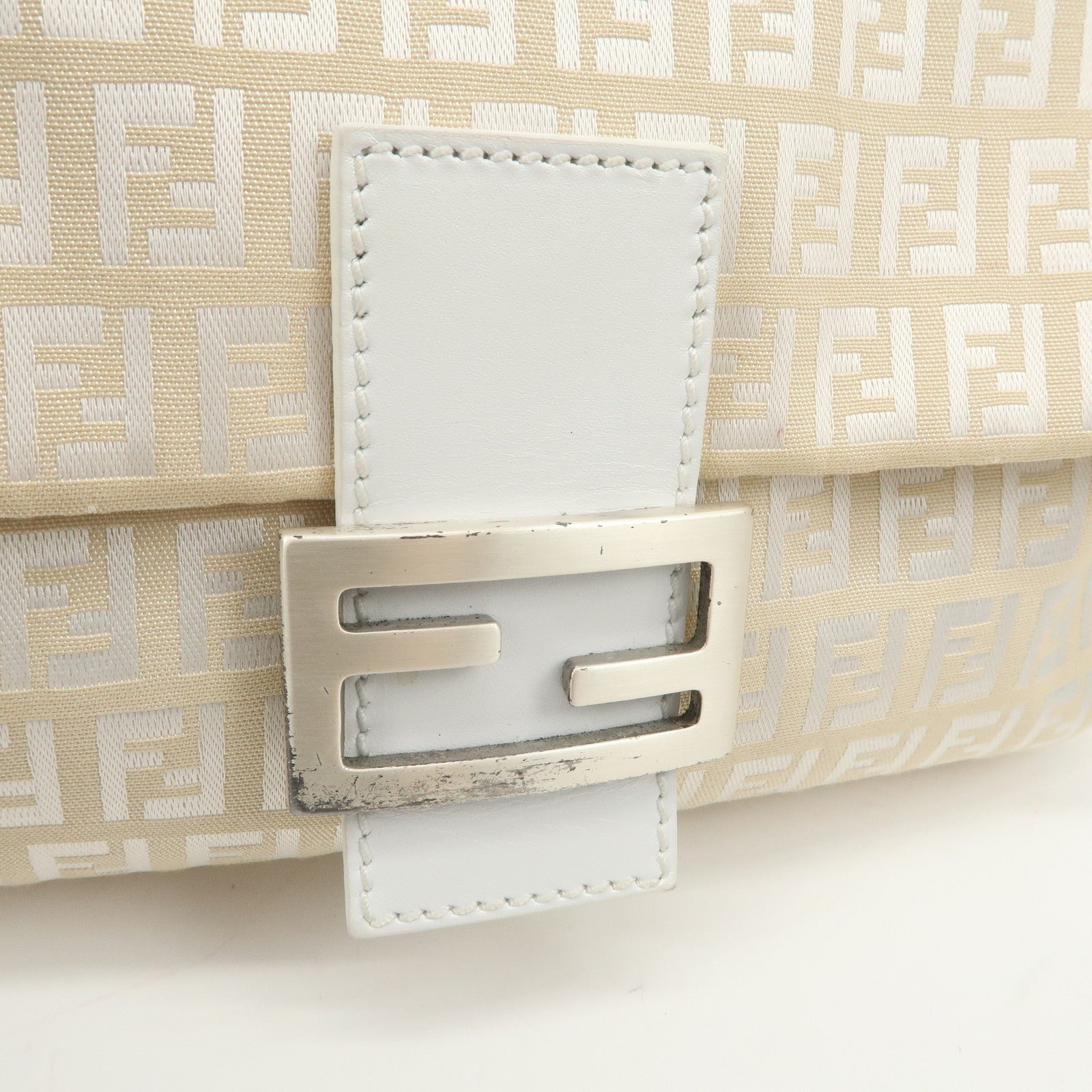 FENDI Mamma Baguette Zucchino Leather Shoulder Bag White 8BR000