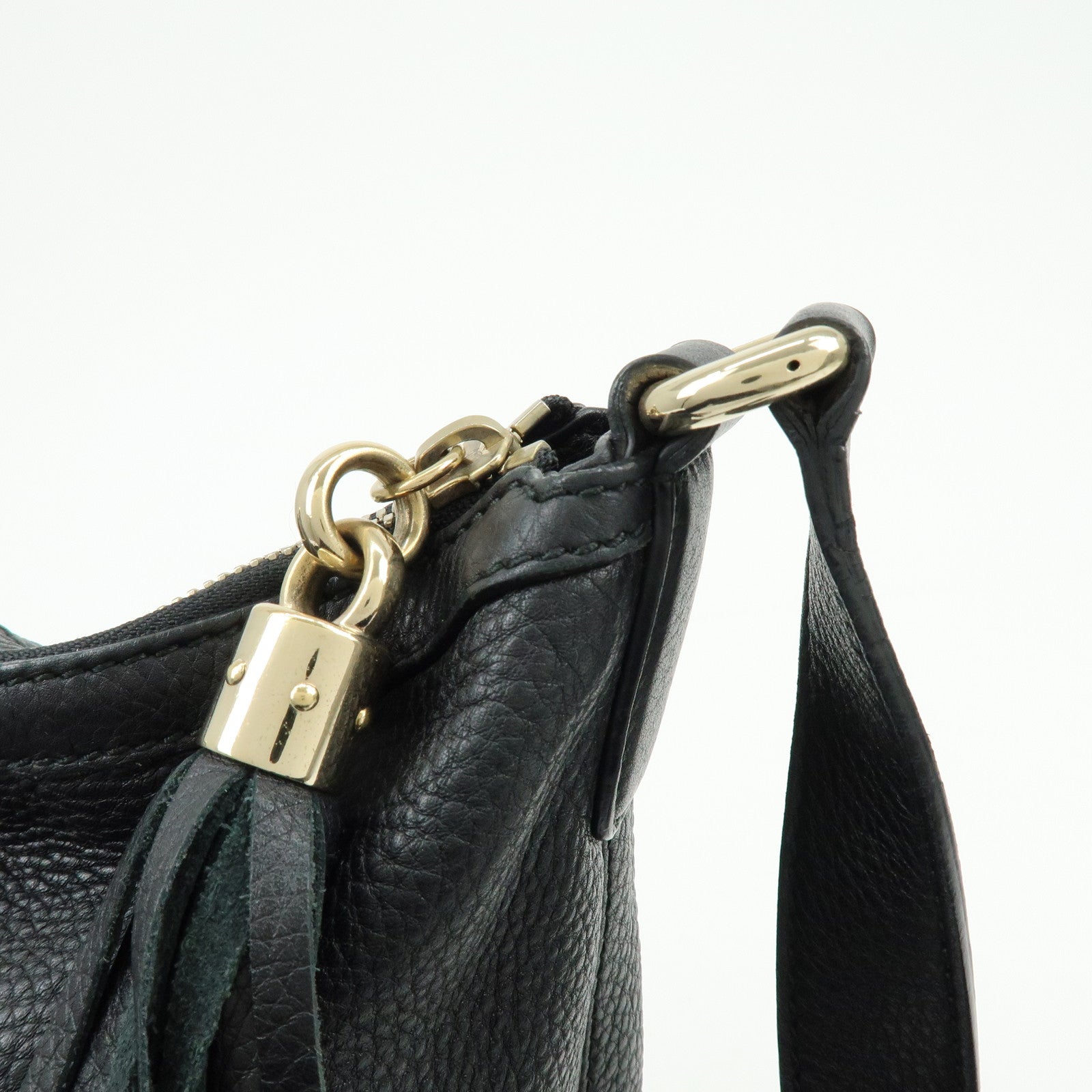 GUCCI SOHO Interlocking G Leather Shoulder Bag Black 295175