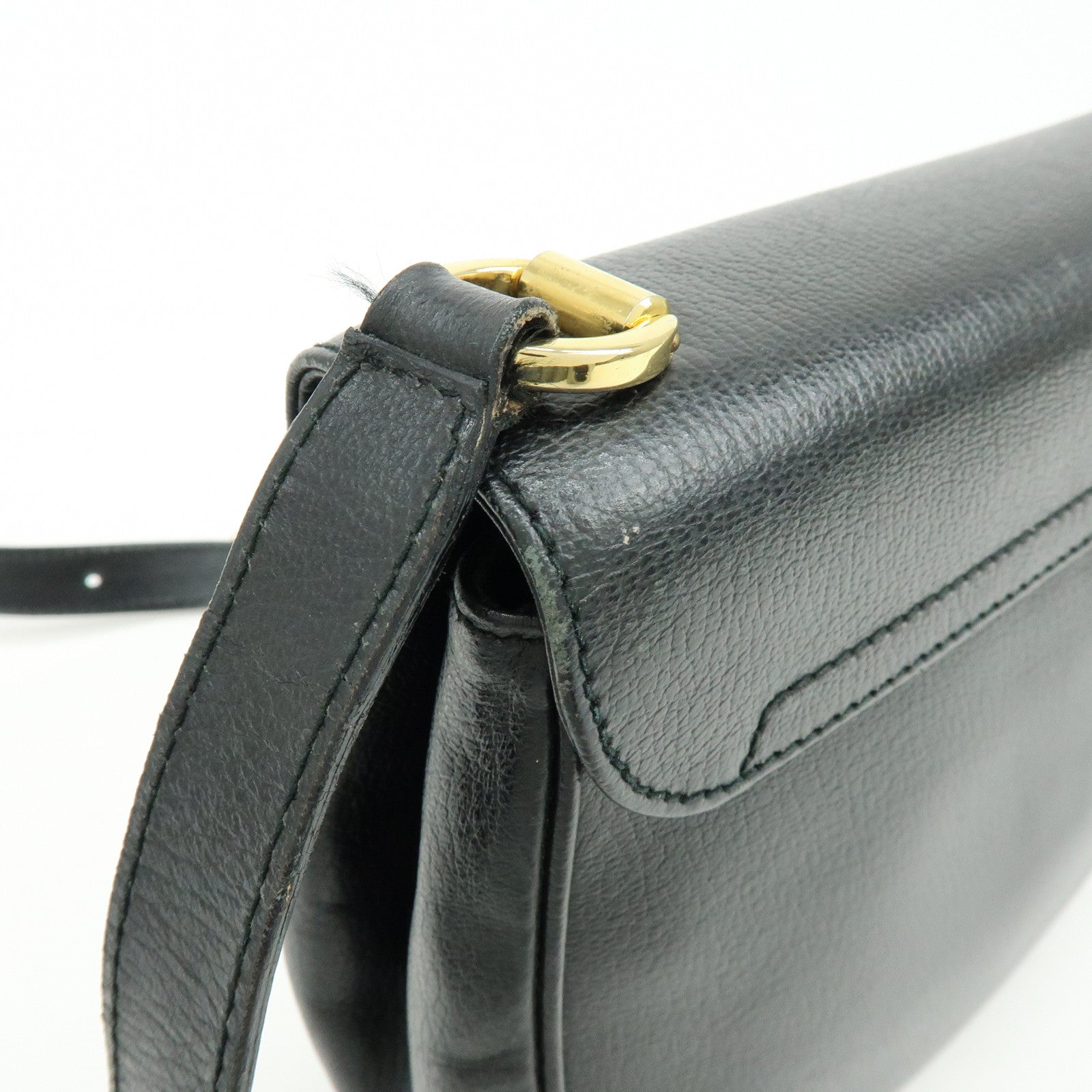 Ferragamo Gancini Leather Shoulder Bag Crossbody Bag Black