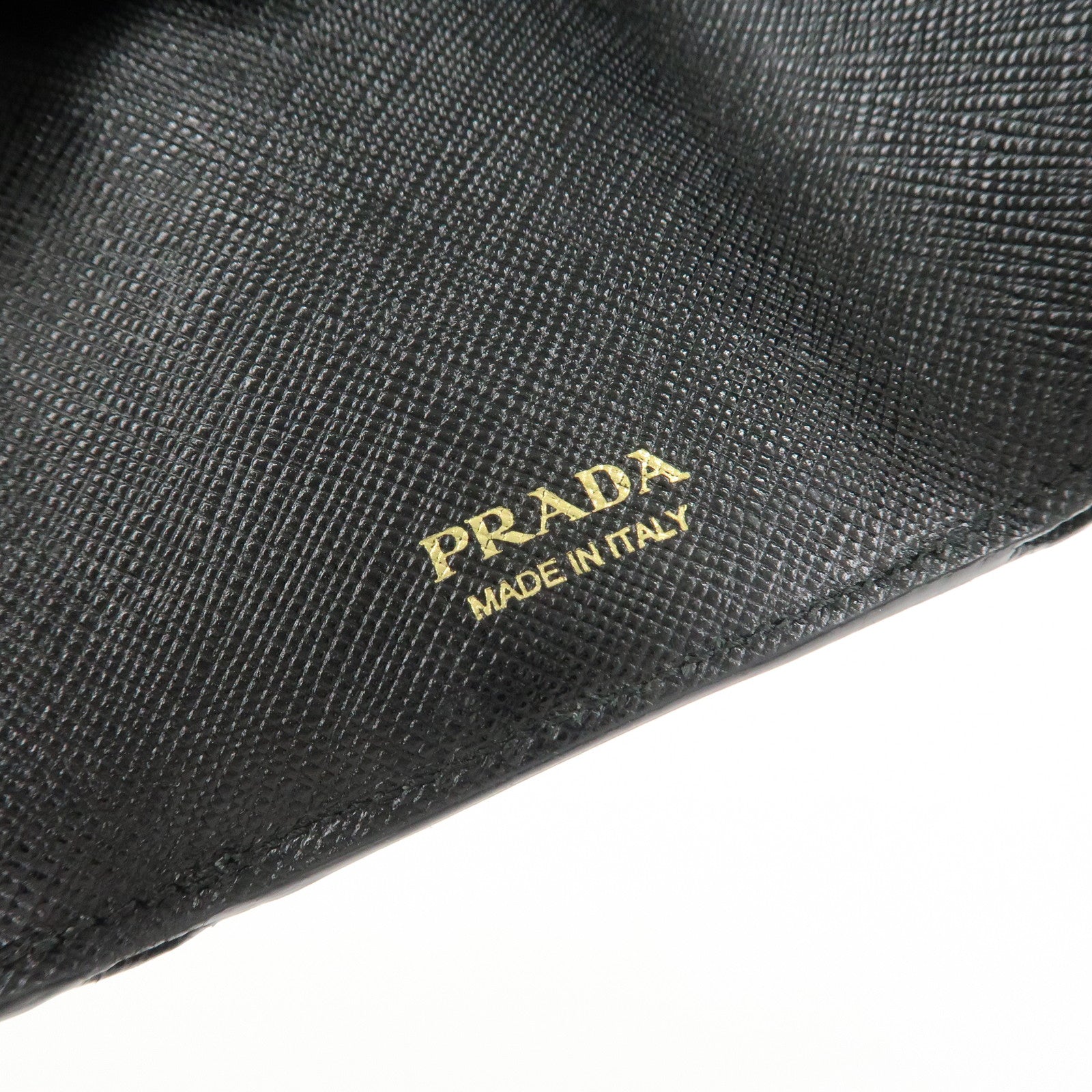 PRADA Logo Saffiano Metal Tri-fold Small Wallet Black 1MH021