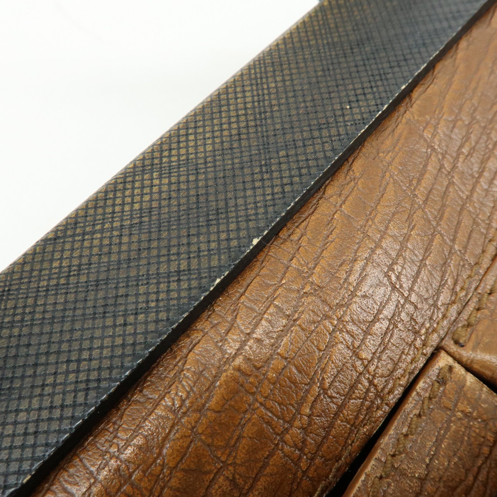 GUCCI GG Monogram Canvas Wood Handle Hand Bag Brown 112683