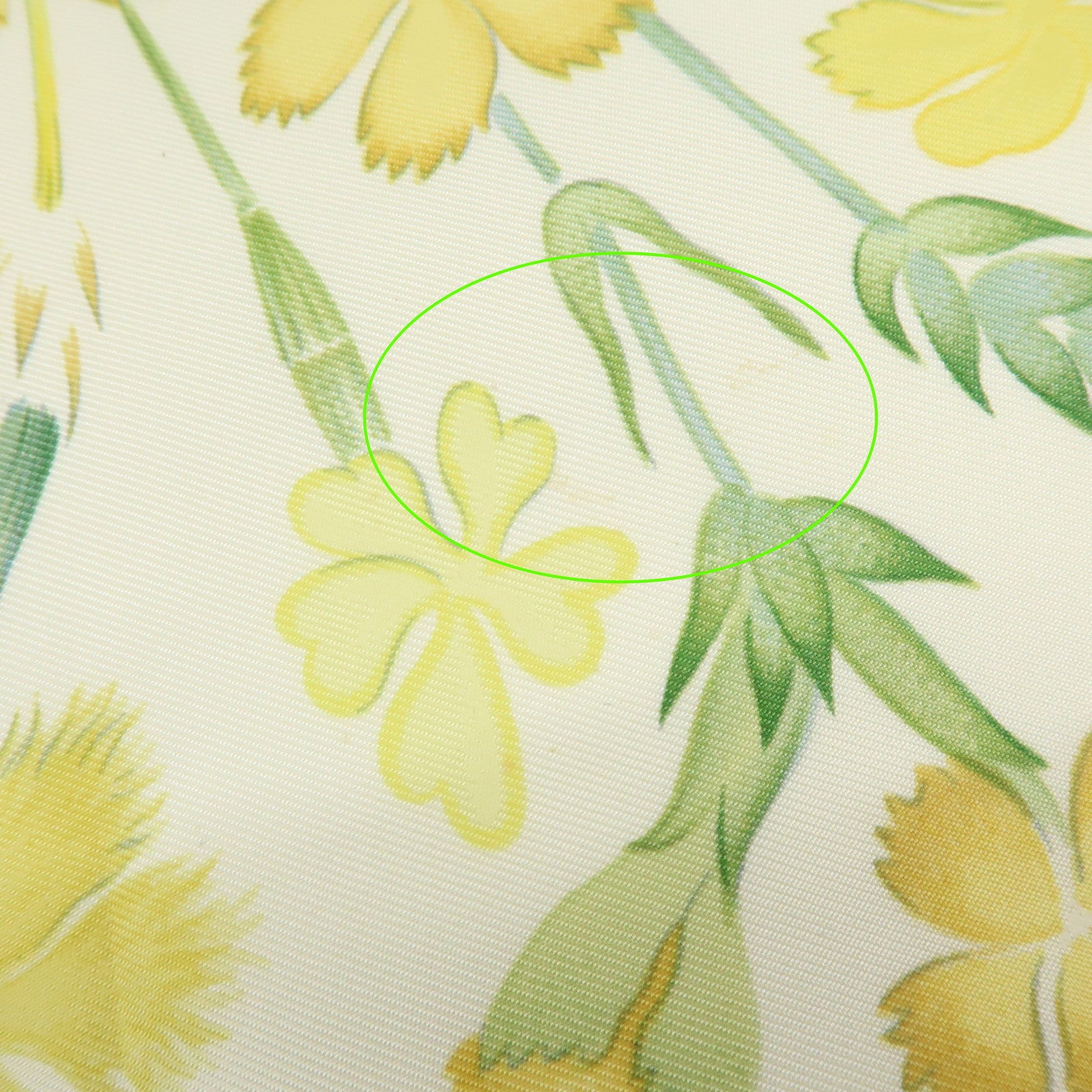 HERMES Carre90 Silk 100% oeillets sauvages et autres caryophyllales