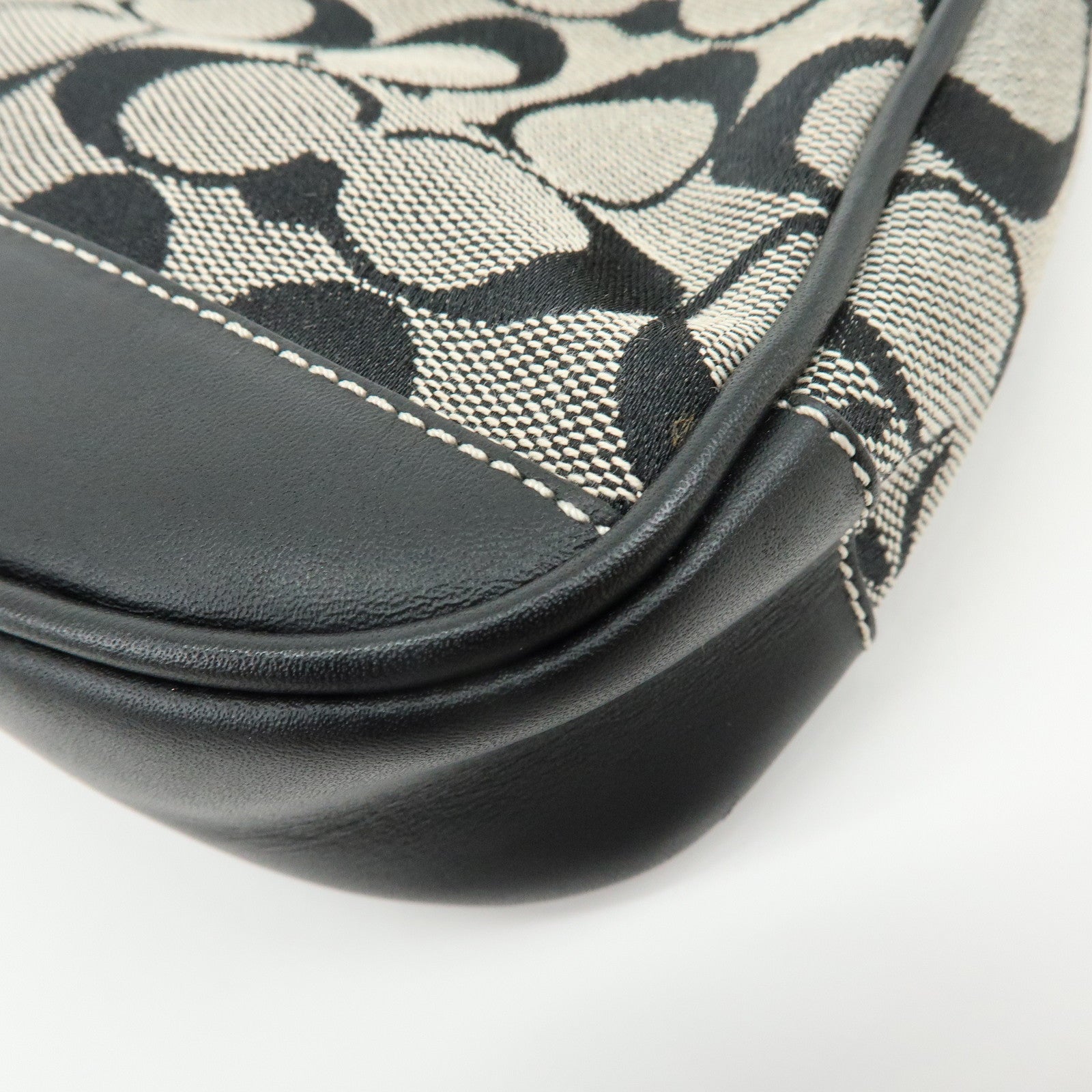 COACH Signature Canvas Leather Hand Bag Pouch Black