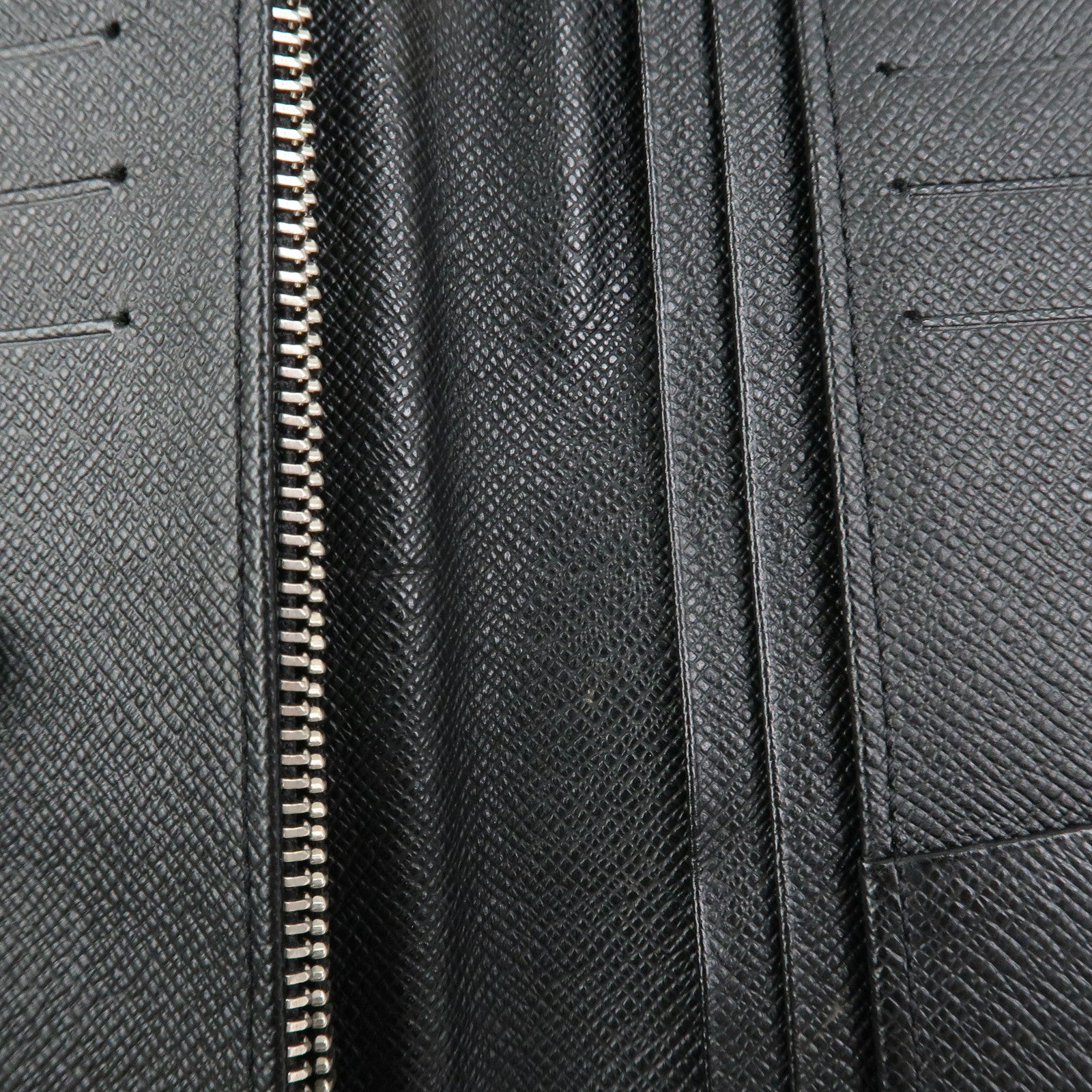 Louis Vuitton Damier Glaphite Portefeuille Brazza Wallet N62665