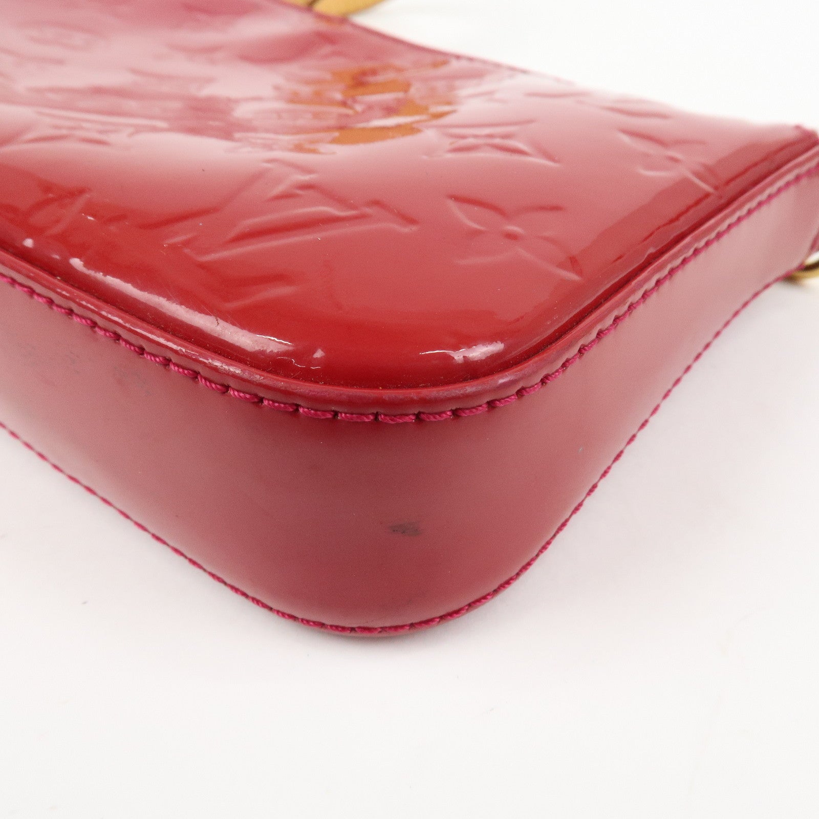 Louis Vuitton Monogram Vernis Pochette Accessoires Pouch M91574