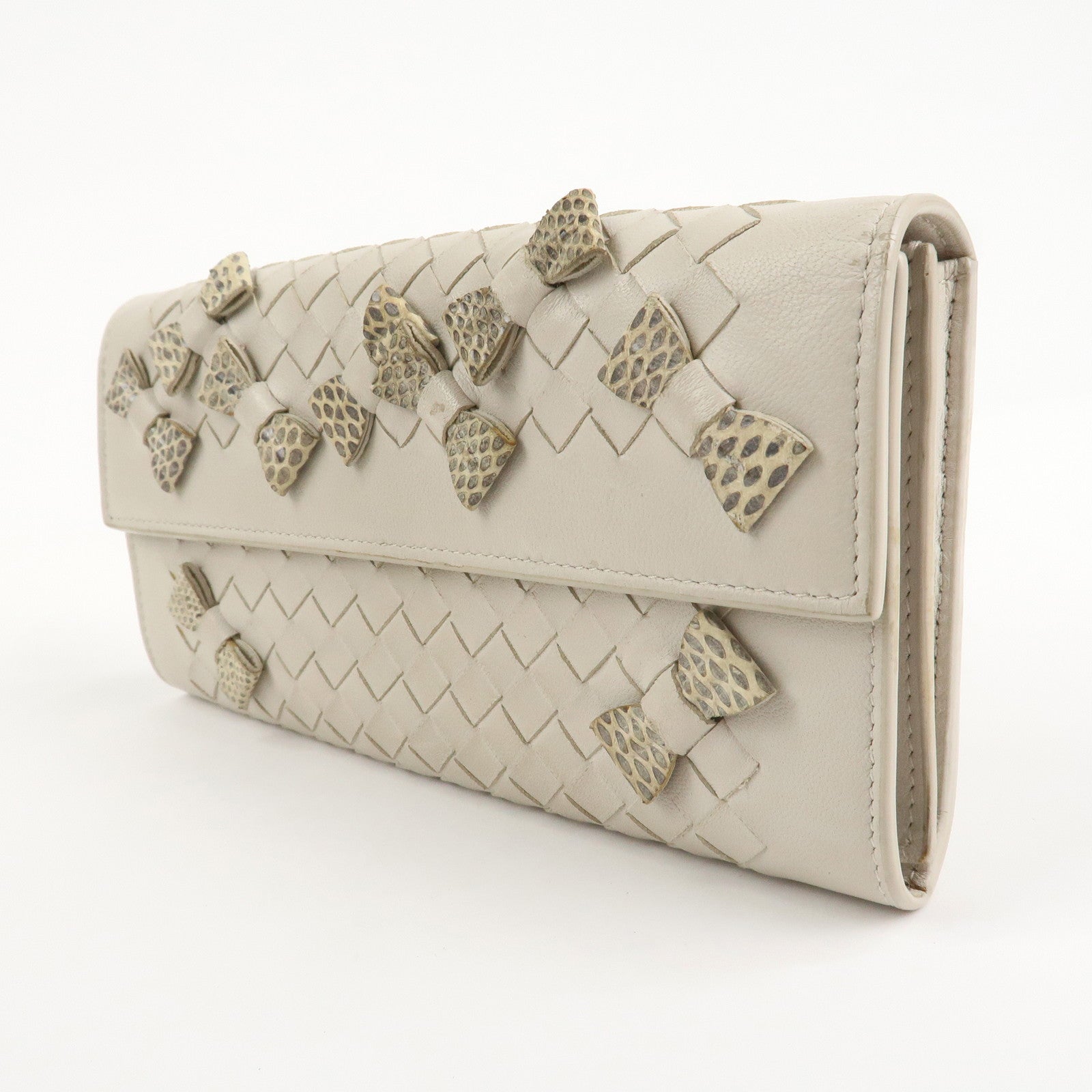 BOTTEGA VENETA Intrecciato Leather Long Wallet Ribbon Ivory Used