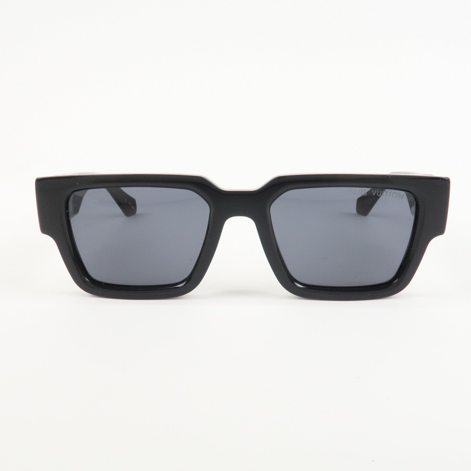 Louis Vuitton LV Sleek Square Plastic Sunglasses Black Z2178E