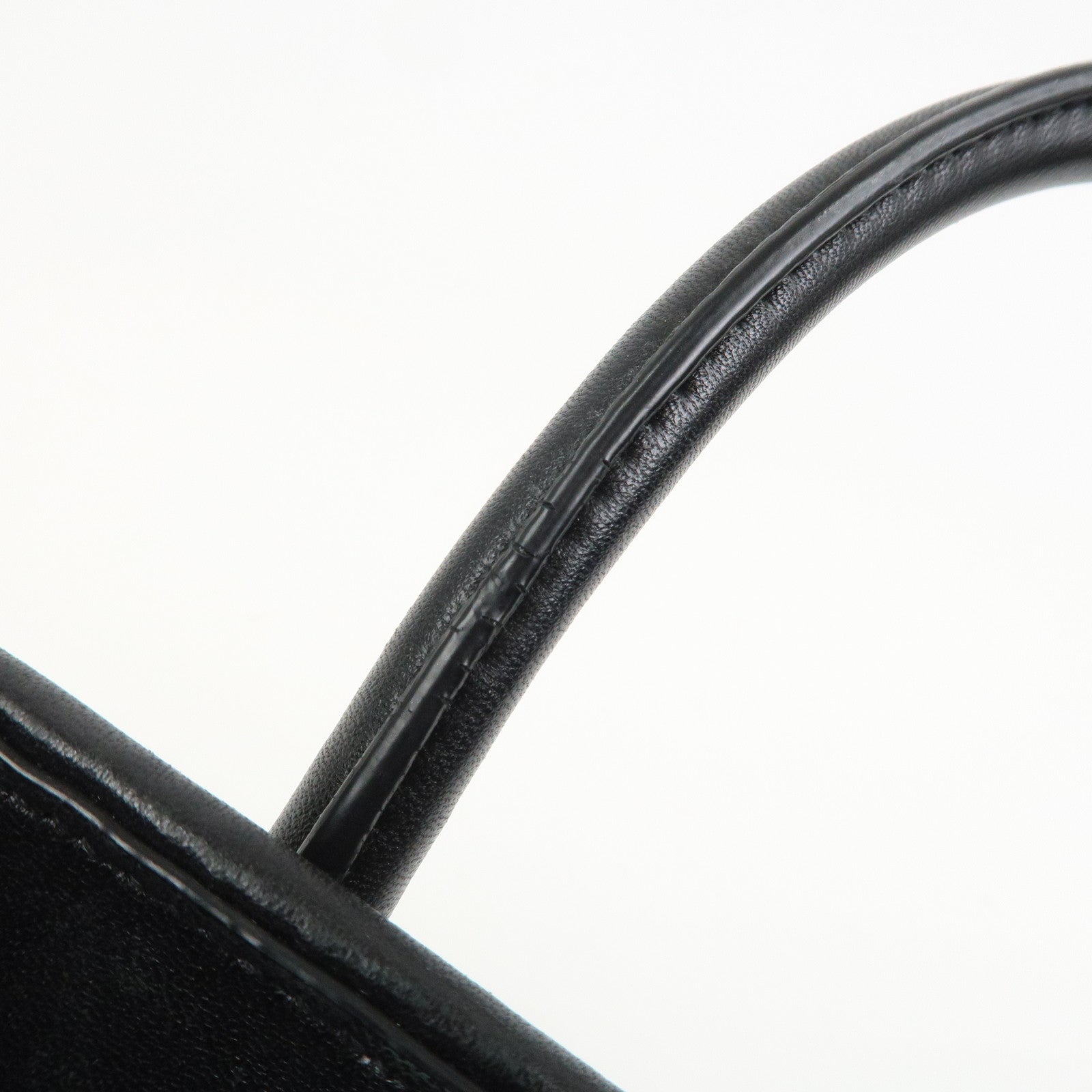 MIU MIU Matelasse Leather 2Way Bag Hand Bag Black RN1069