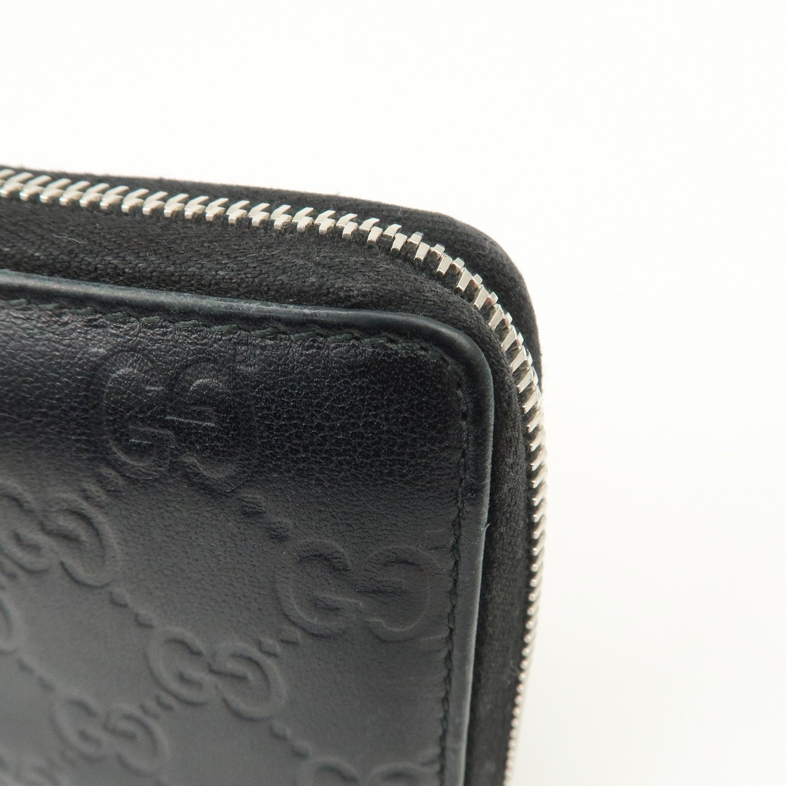 GUCCI Interlocking G Guccissima Leather Zippy Long Wallet 233025