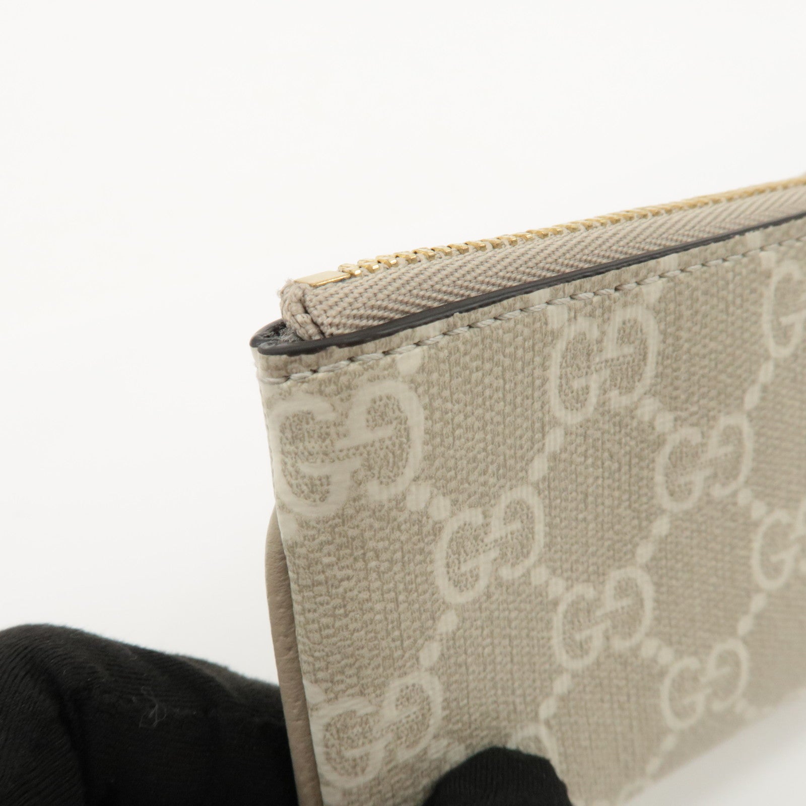 GUCCI GG Supreme Leather Coin Case Key Case Greige White 772321 Used