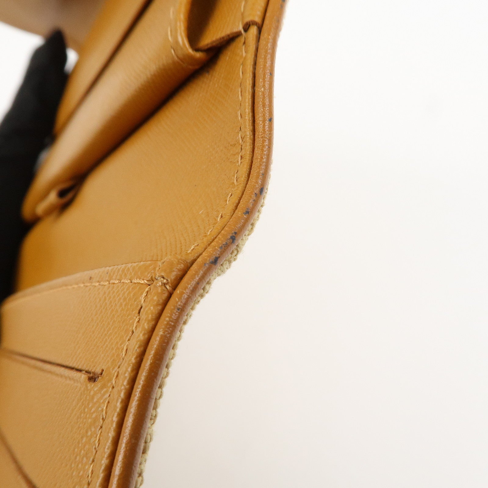 Louis Vuittom Monogram Mini Porte Tresor International M92444